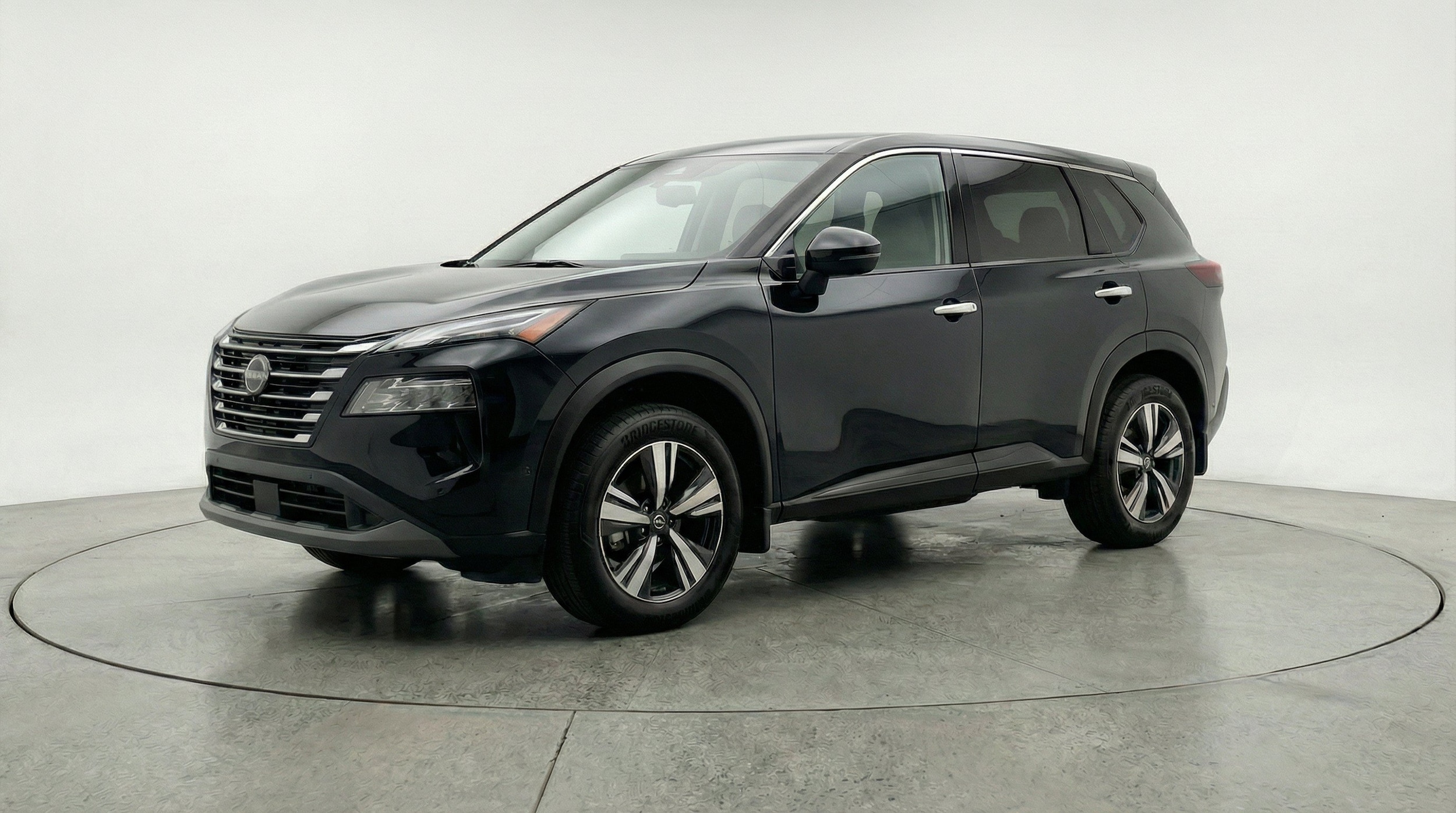 Thumbnail: 2026 Nissan Rogue - 3
