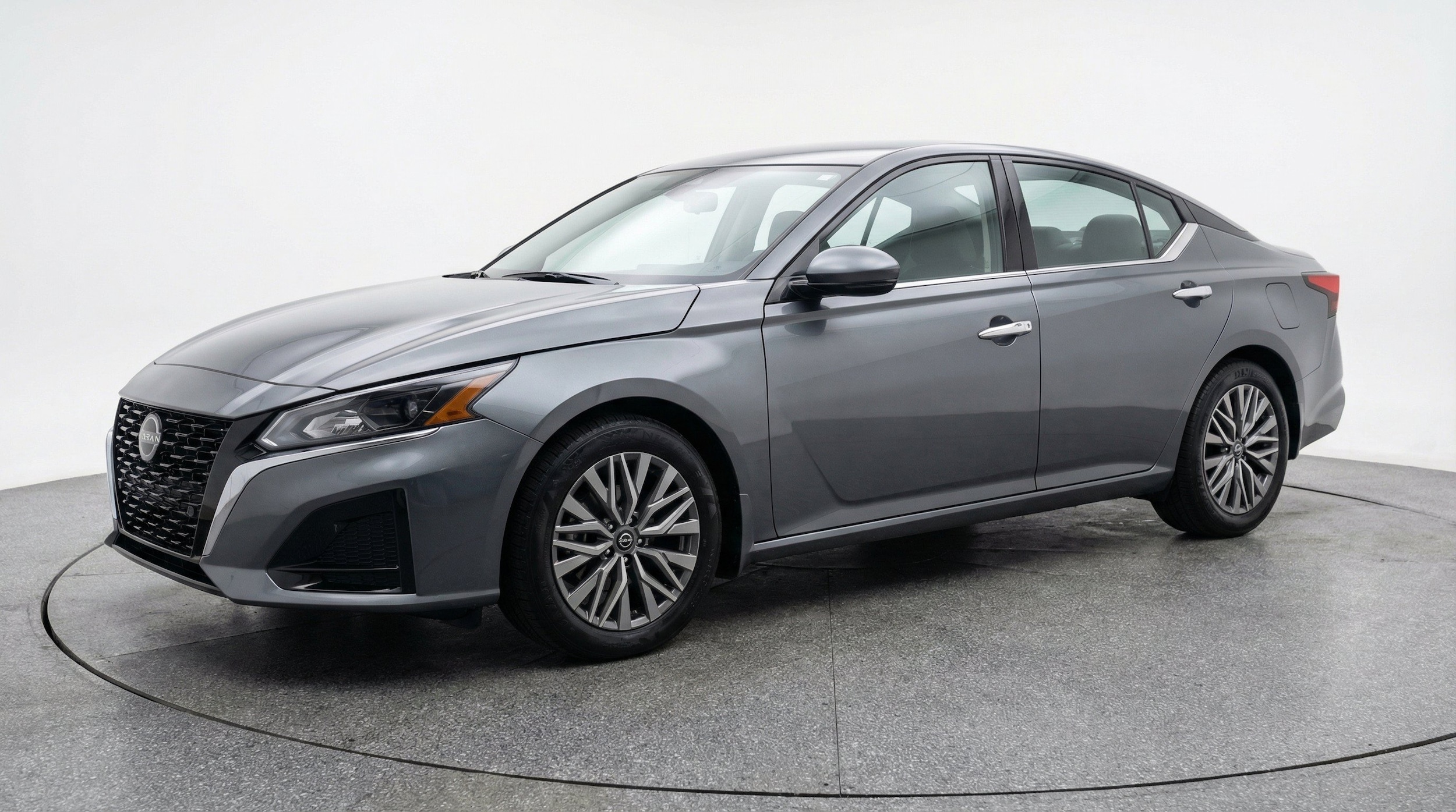 Thumbnail: 2025 Nissan Altima - 3