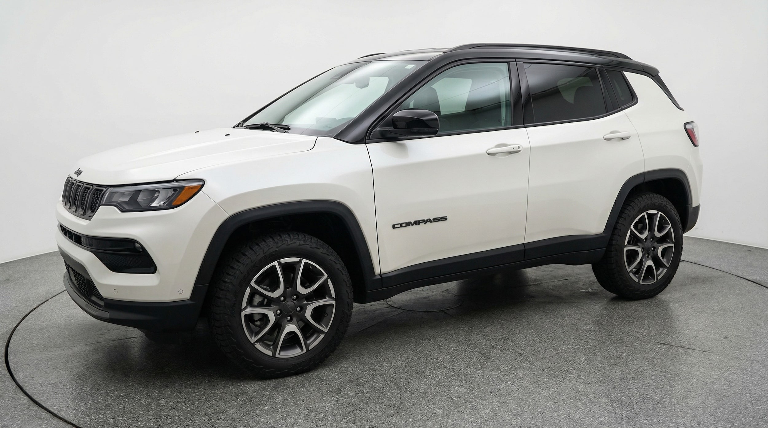 Thumbnail: 2025 Jeep Compass - 3