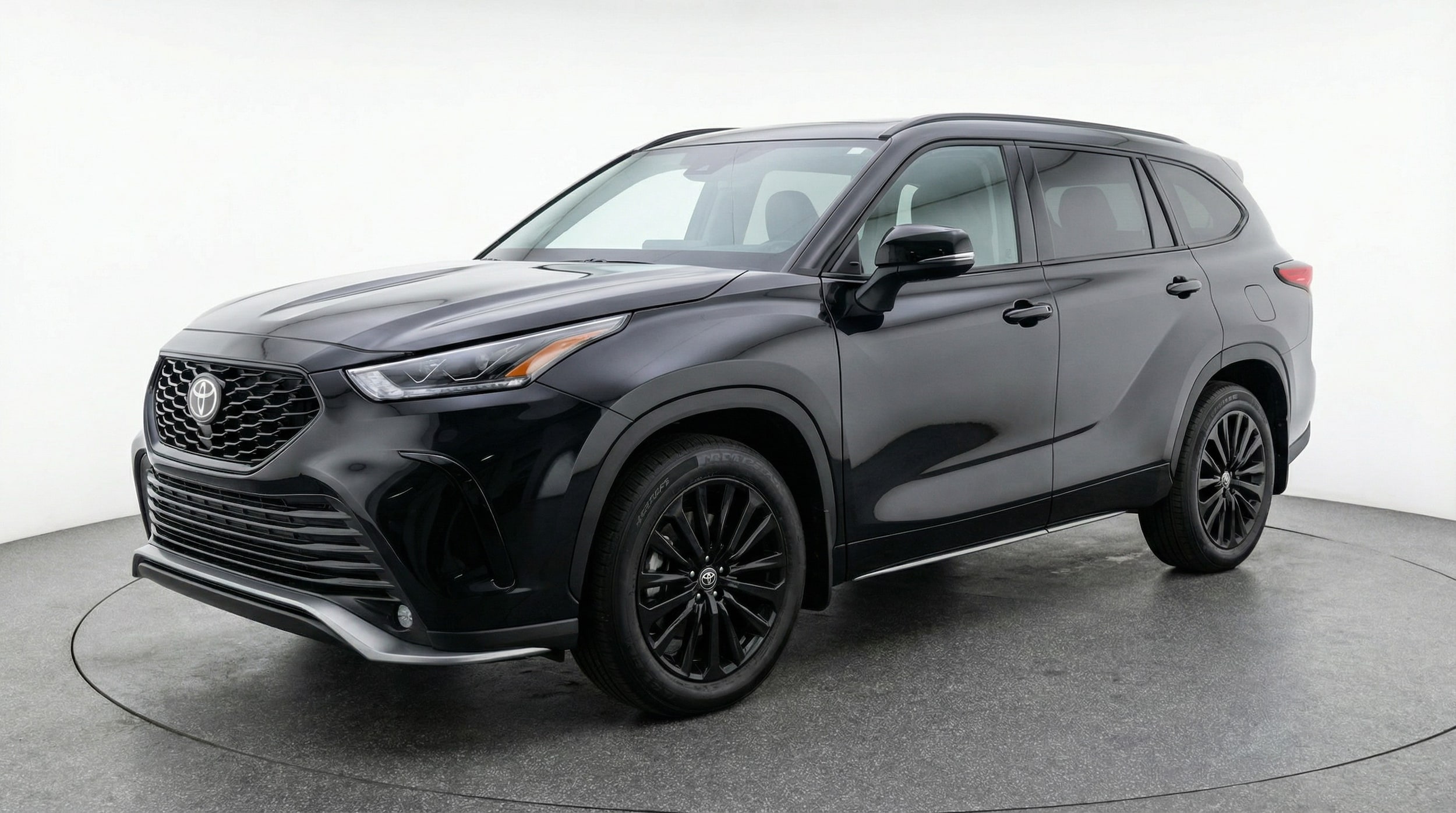 Thumbnail: 2025 Toyota Highlander - 3