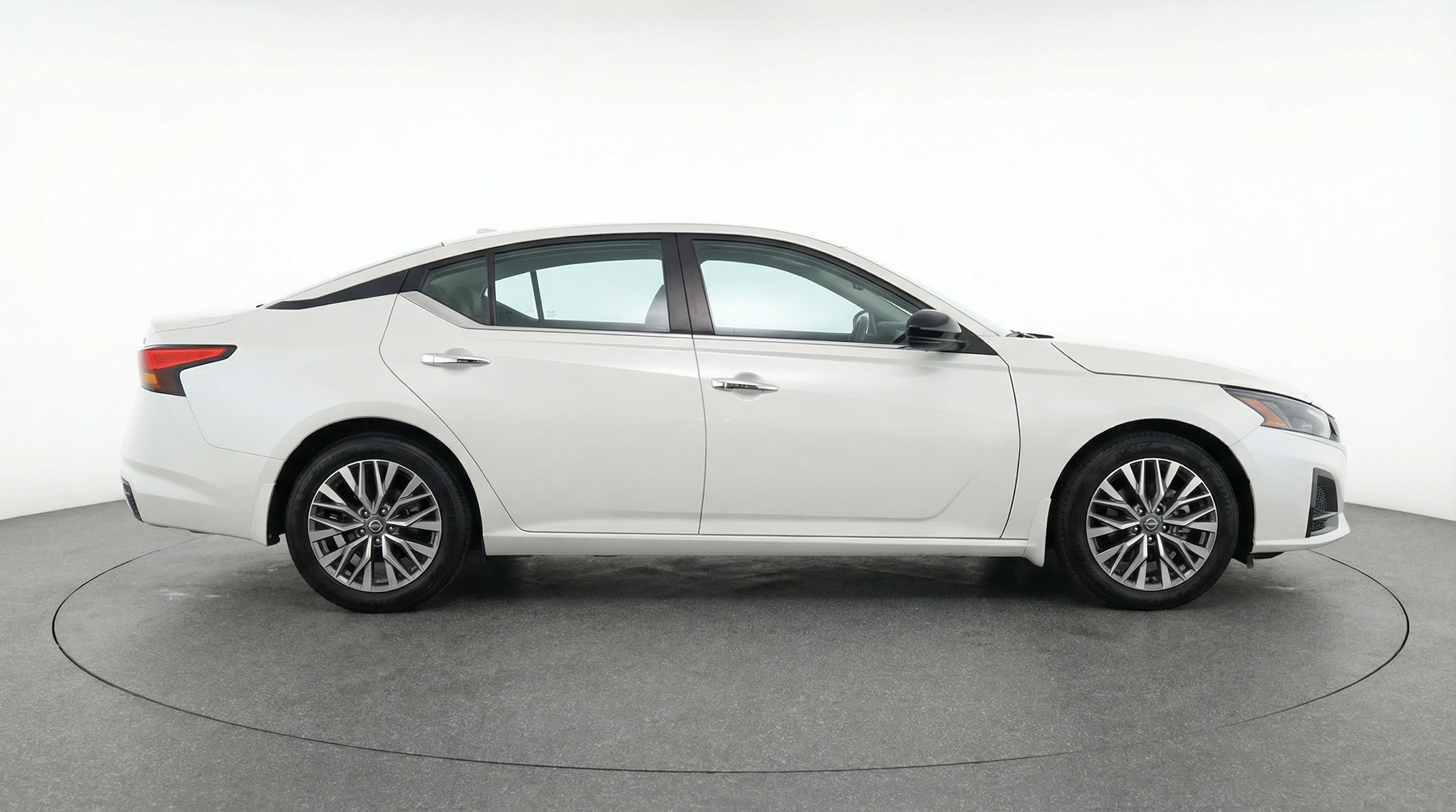 Thumbnail: 2025 Nissan Altima - 8