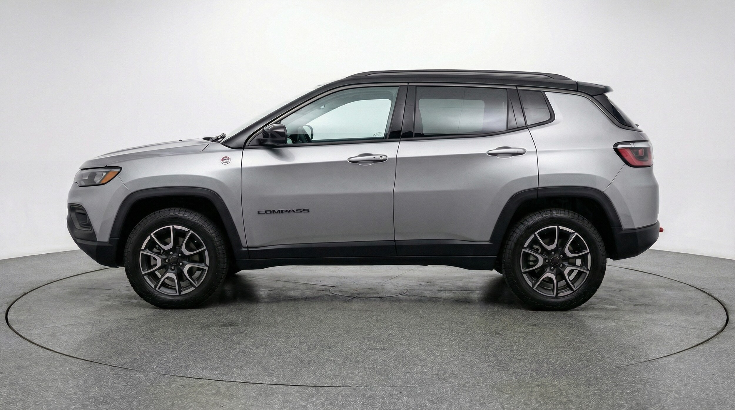 Thumbnail: 2025 Jeep Compass - 4
