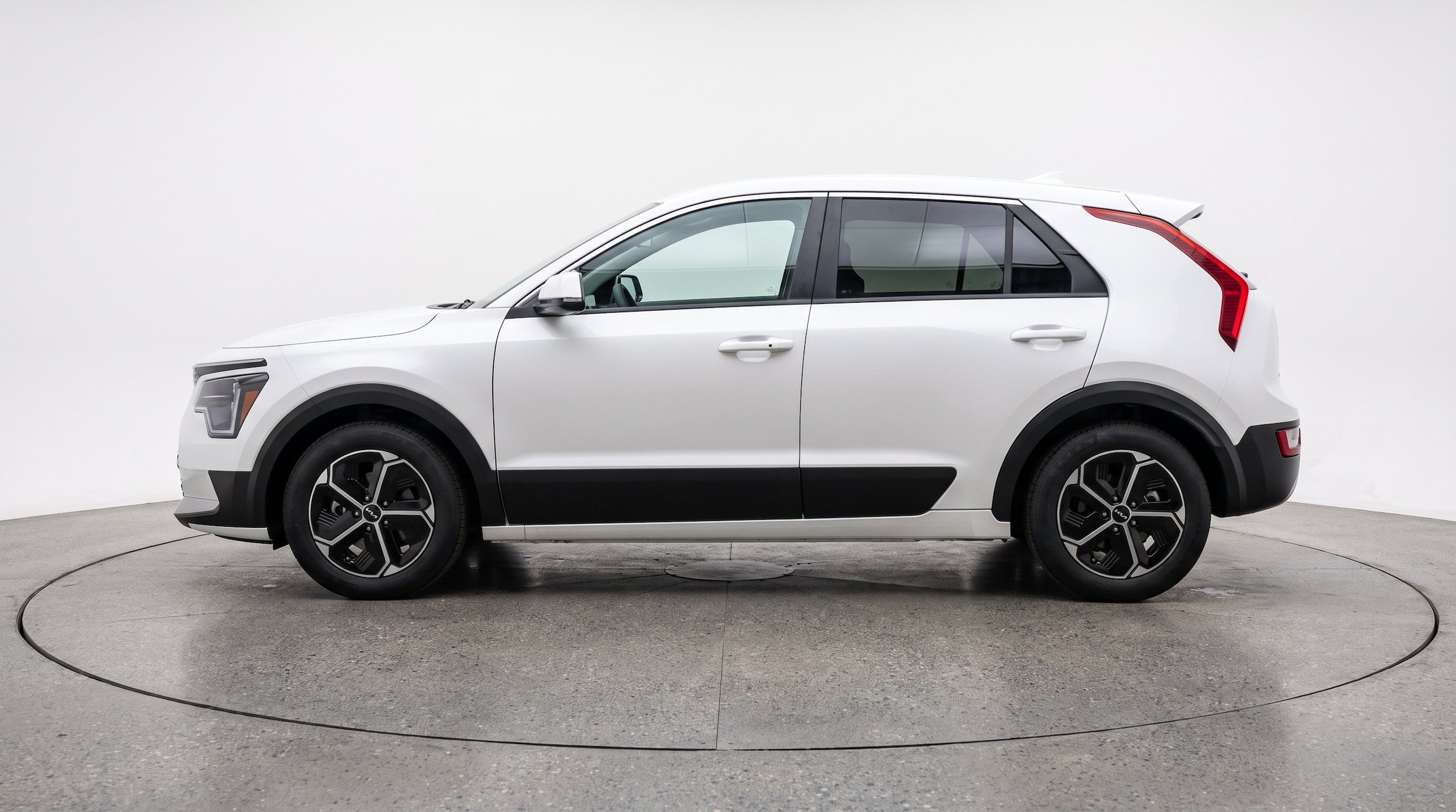 Thumbnail: 2026 Kia Niro - 5