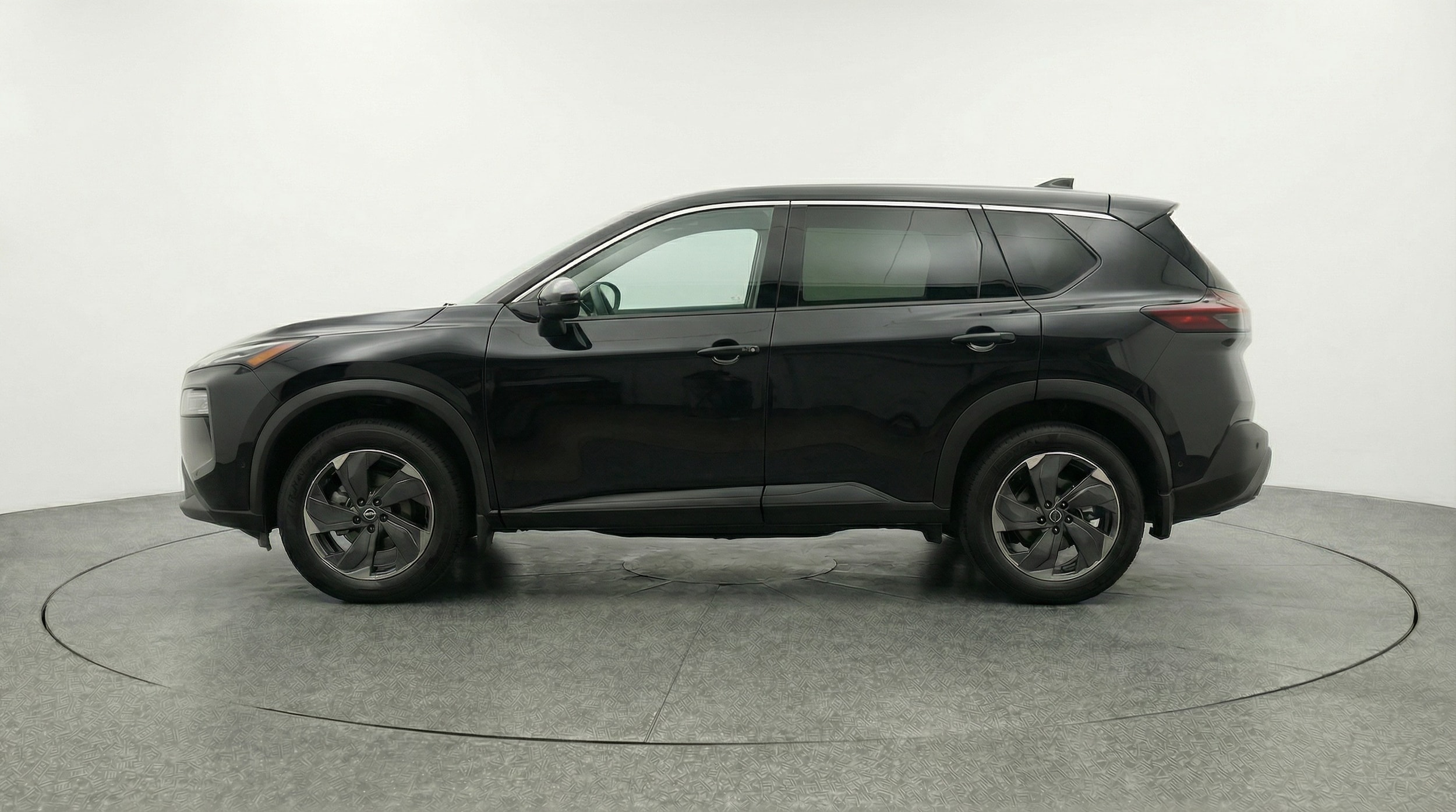 Thumbnail: 2025 Nissan Rogue - 4