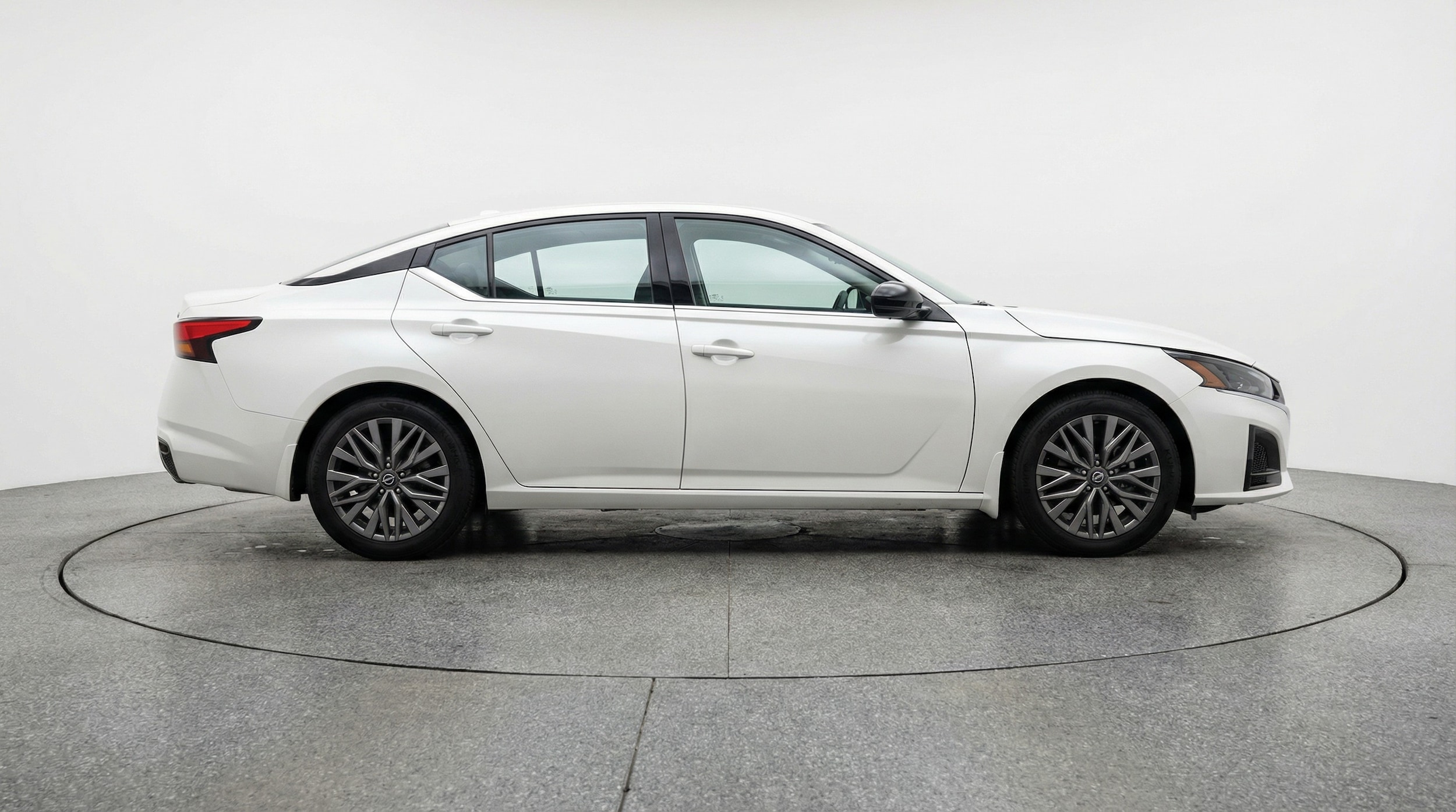 Thumbnail: 2025 Nissan Altima - 8