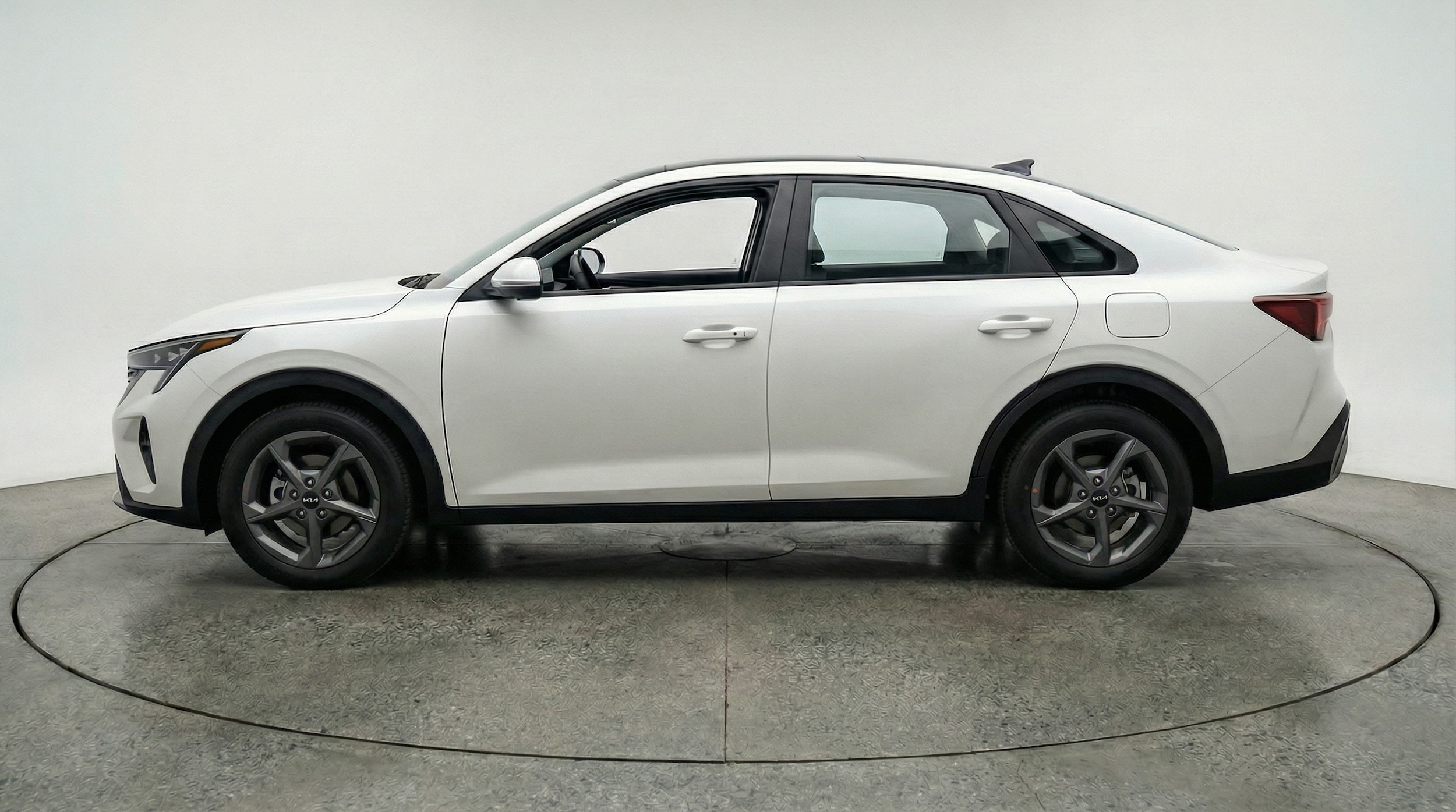 Thumbnail: 2025 Kia K4 - 4