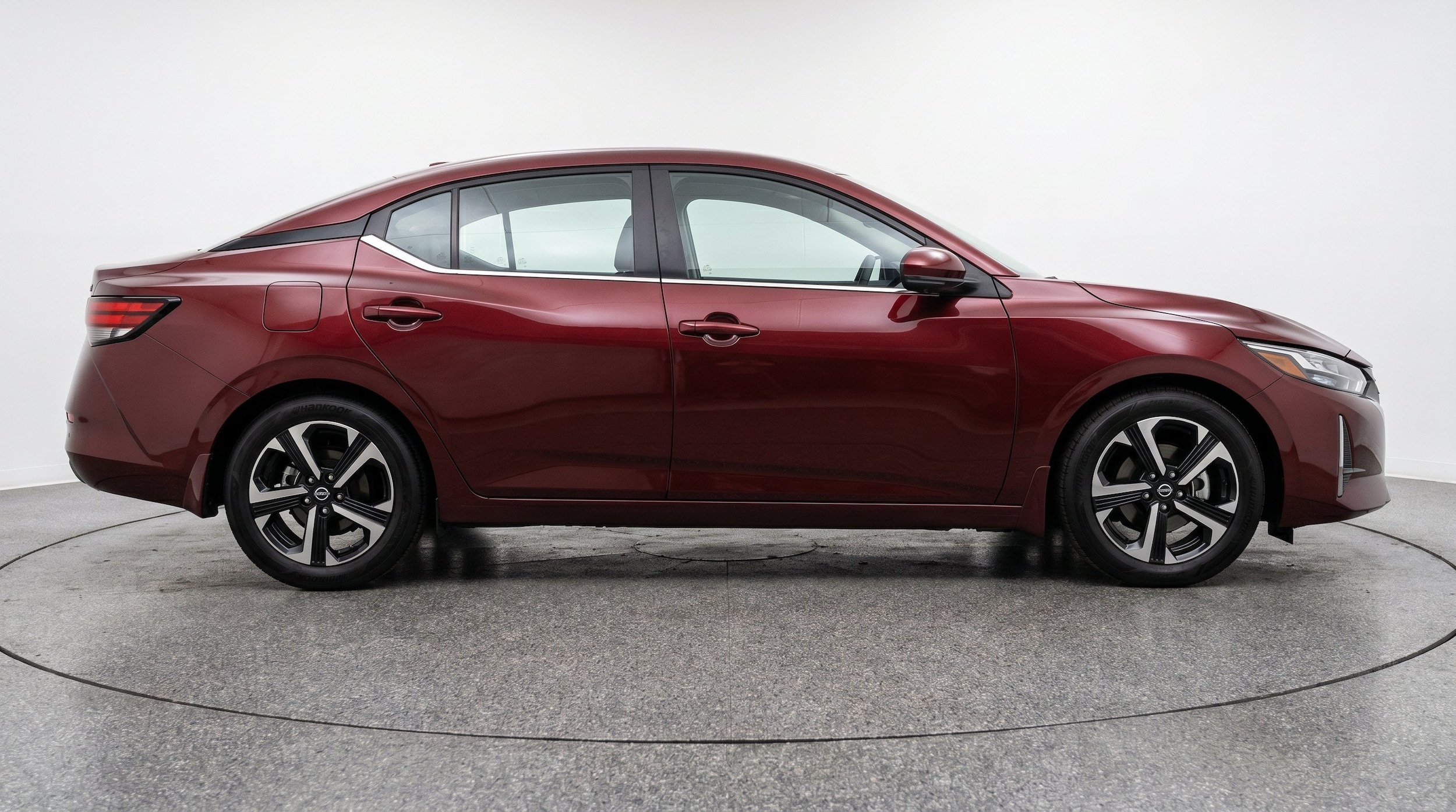 Thumbnail: 2025 Nissan Sentra - 11