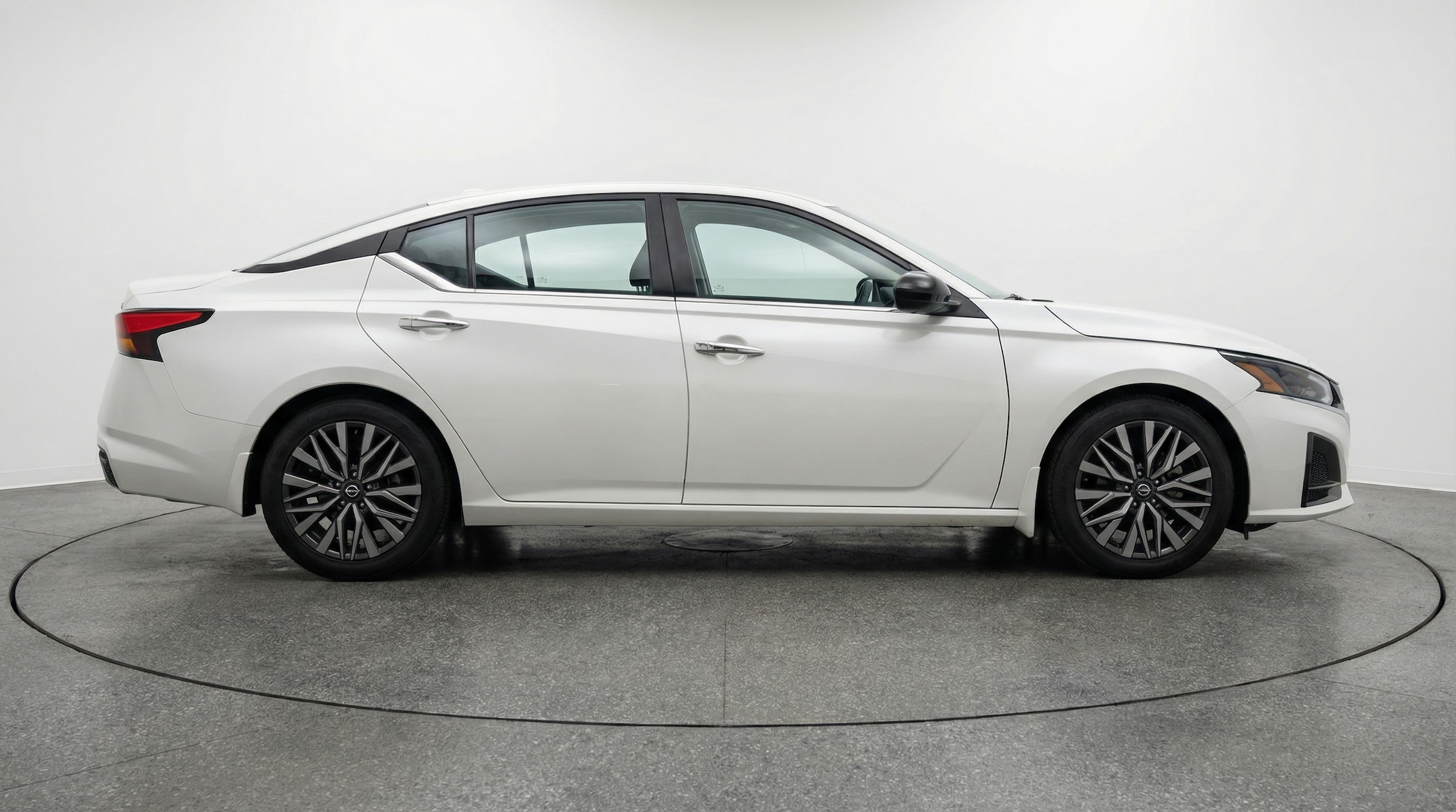 Thumbnail: 2025 Nissan Altima - 8