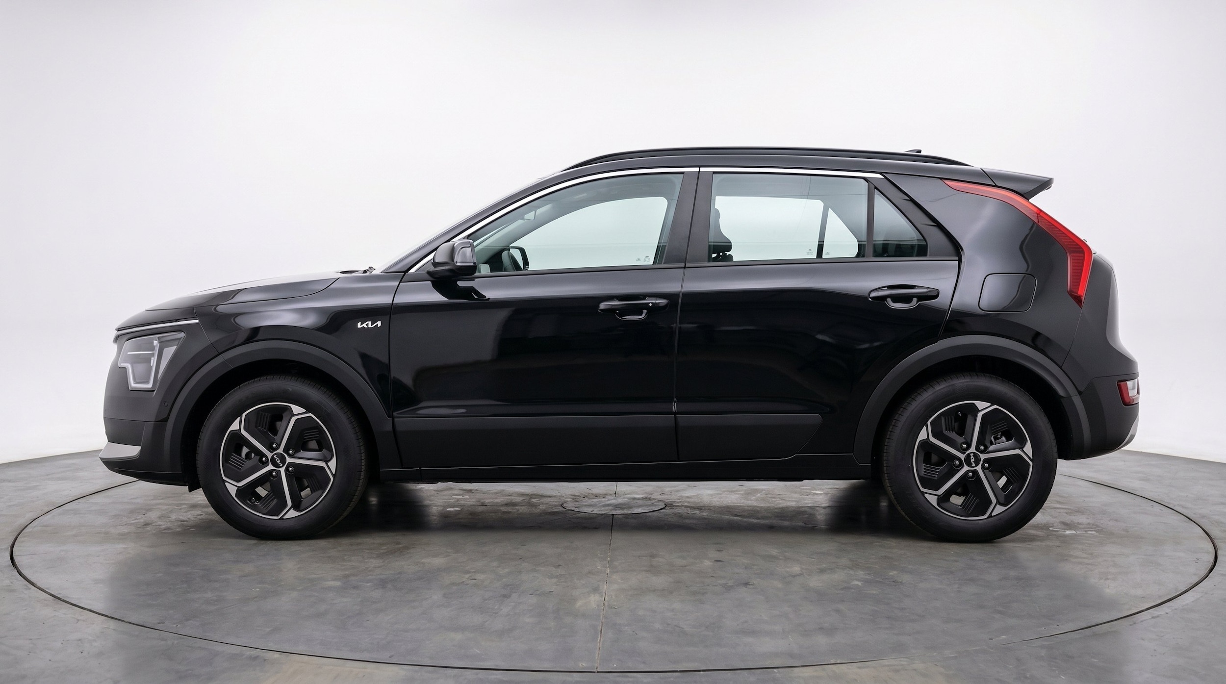 Thumbnail: 2026 Kia Niro - 5