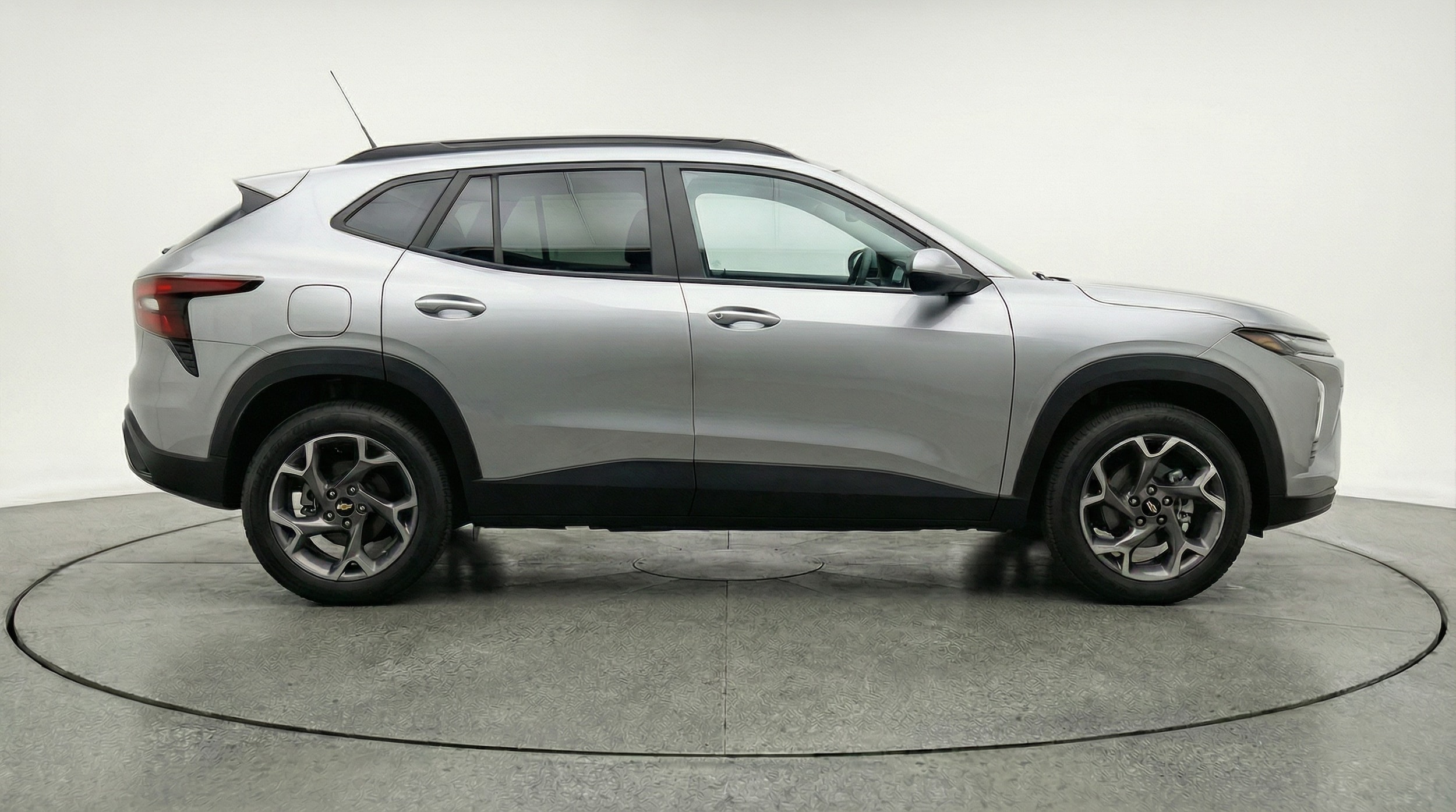 Thumbnail: 2025 Chevrolet Trax - 8