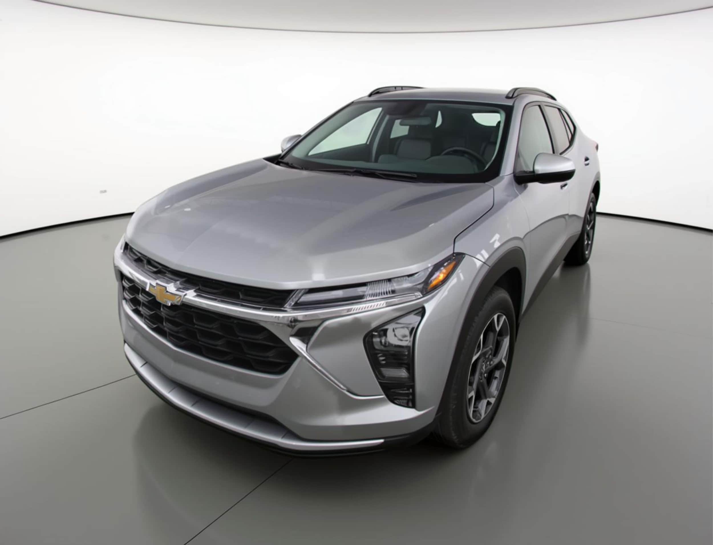 Thumbnail: 2025 Chevrolet Trax - 3