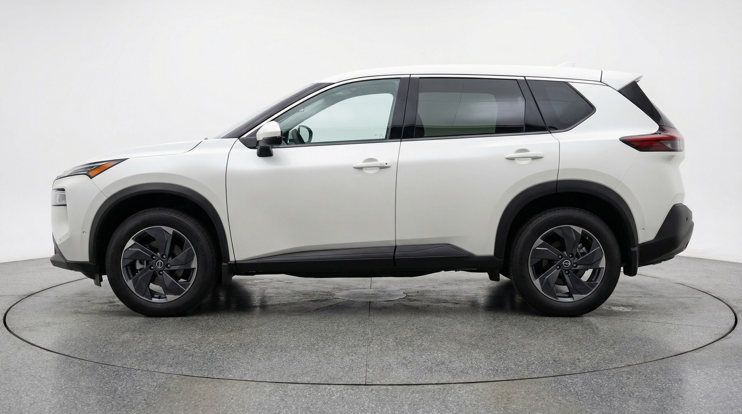 Thumbnail: 2025 Nissan Rogue - 4