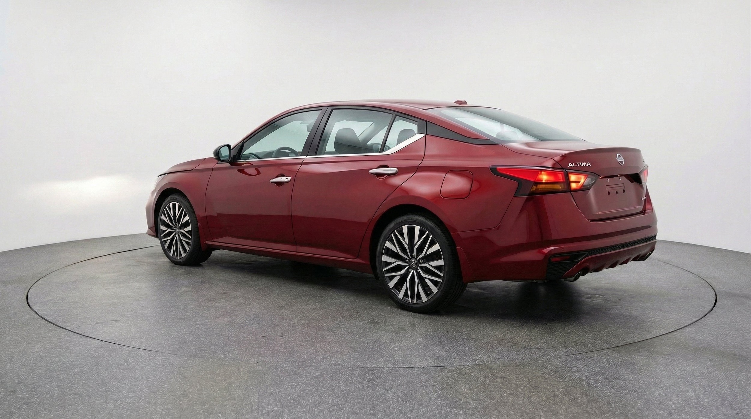 Thumbnail: 2025 Nissan Altima - 6