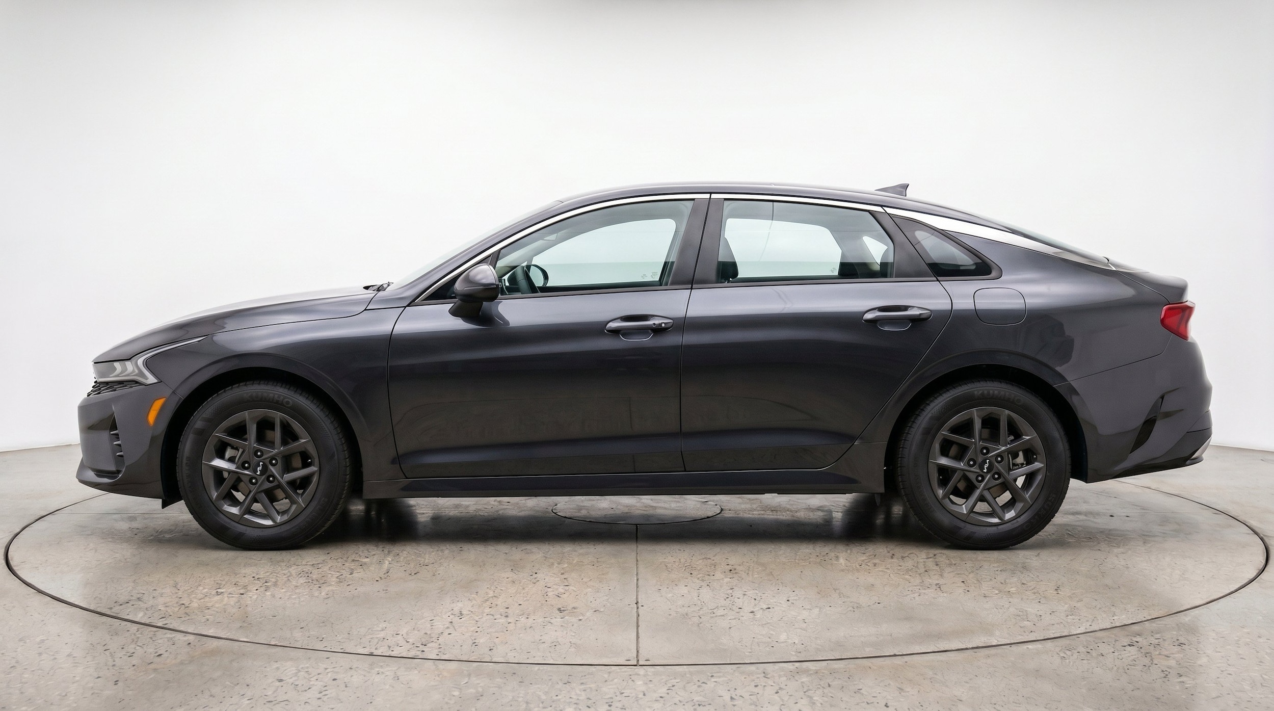 Thumbnail: 2025 Kia K5 - 5