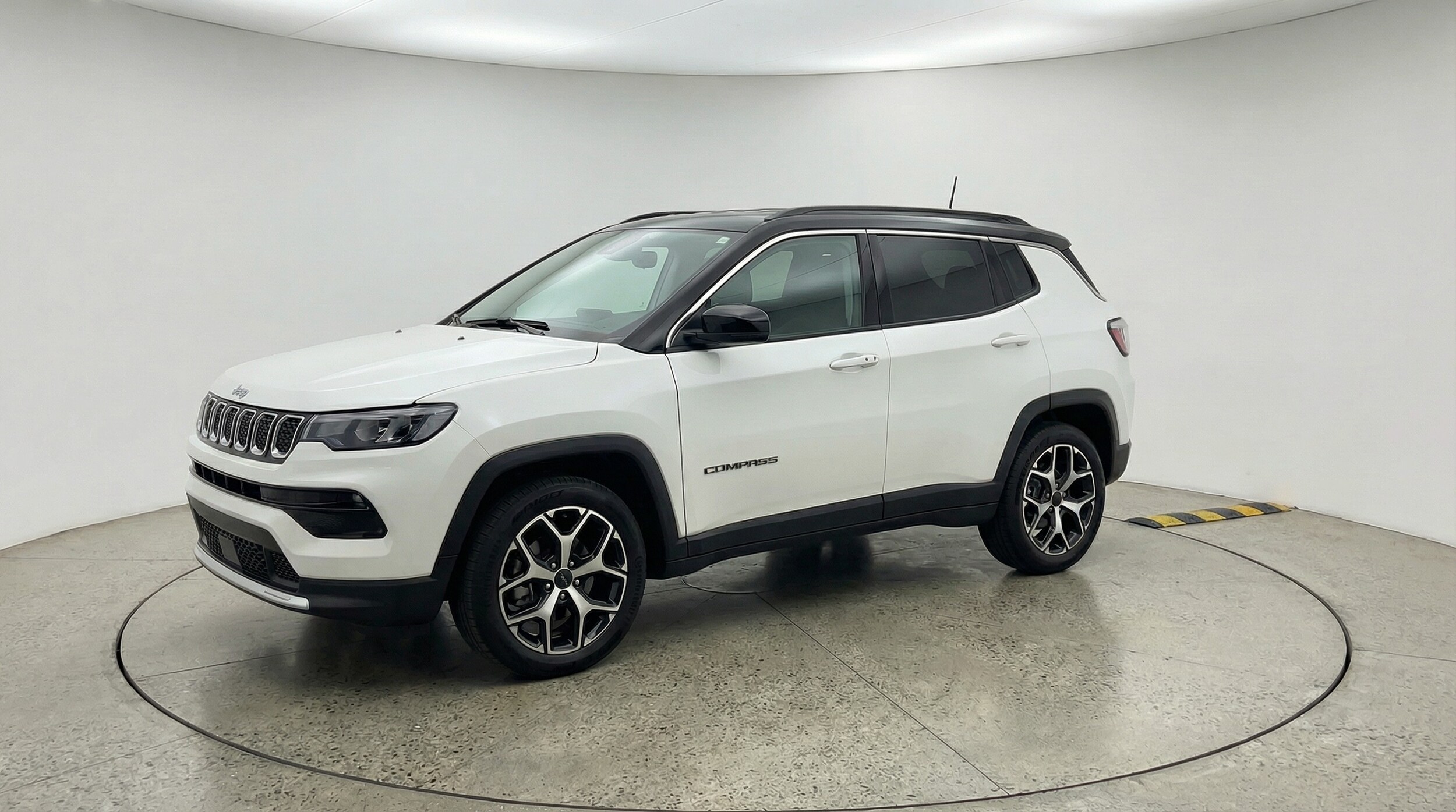 Thumbnail: 2025 Jeep Compass - 3
