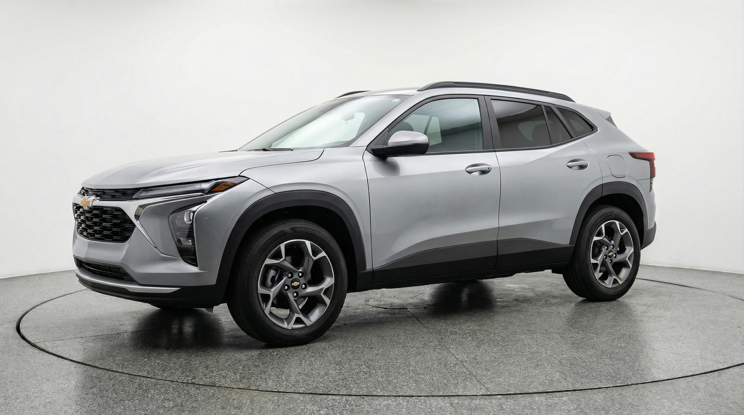 Thumbnail: 2025 Chevrolet Trax - 3