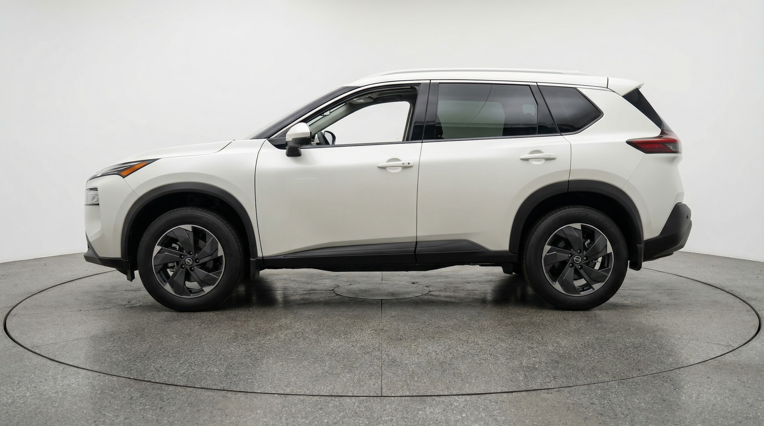 Thumbnail: 2025 Nissan Rogue - 4