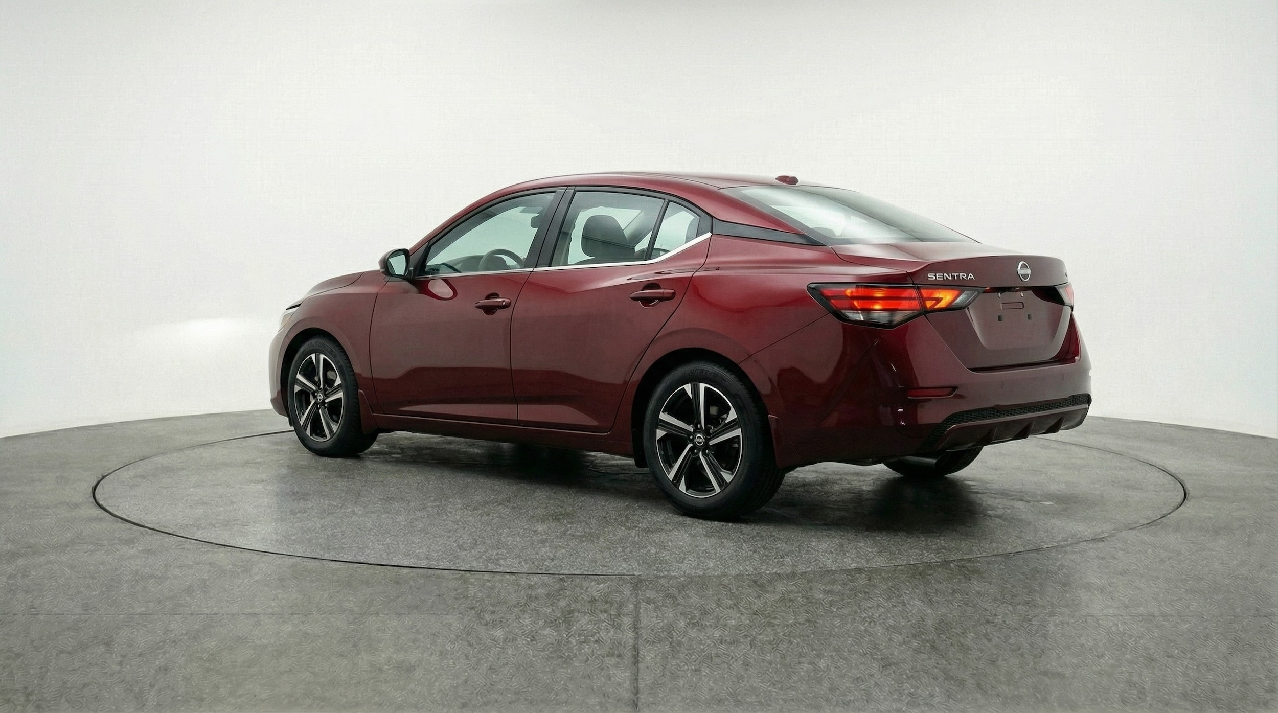 Thumbnail: 2025 Nissan Sentra - 5