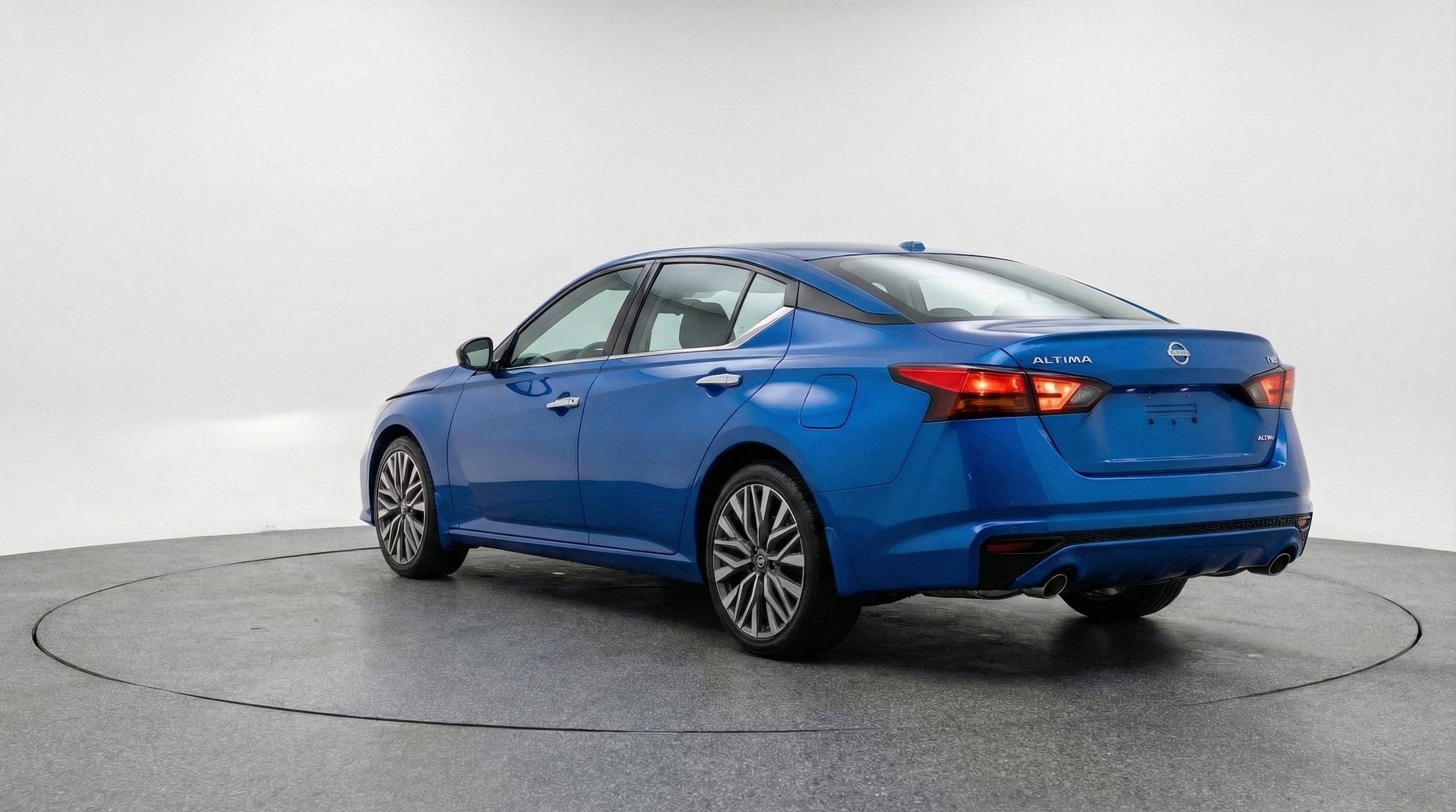 Thumbnail: 2025 Nissan Altima - 5