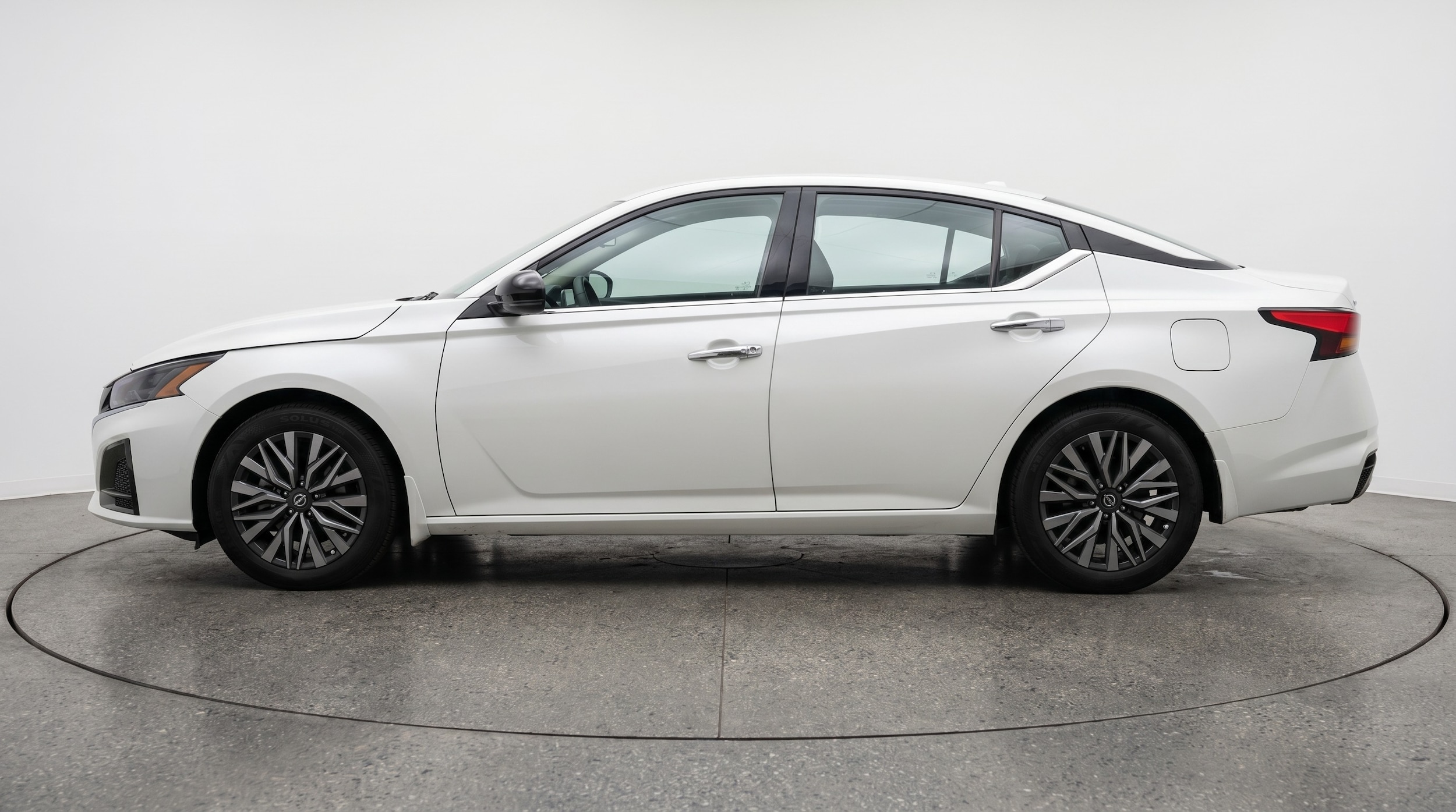 Thumbnail: 2025 Nissan Altima - 4
