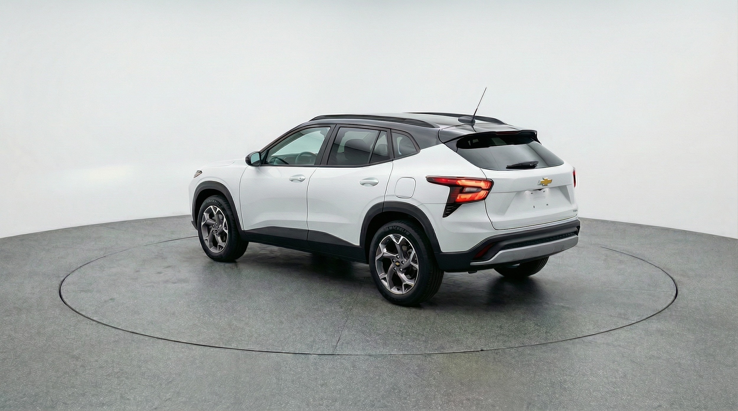 Thumbnail: 2025 Chevrolet Trax - 5