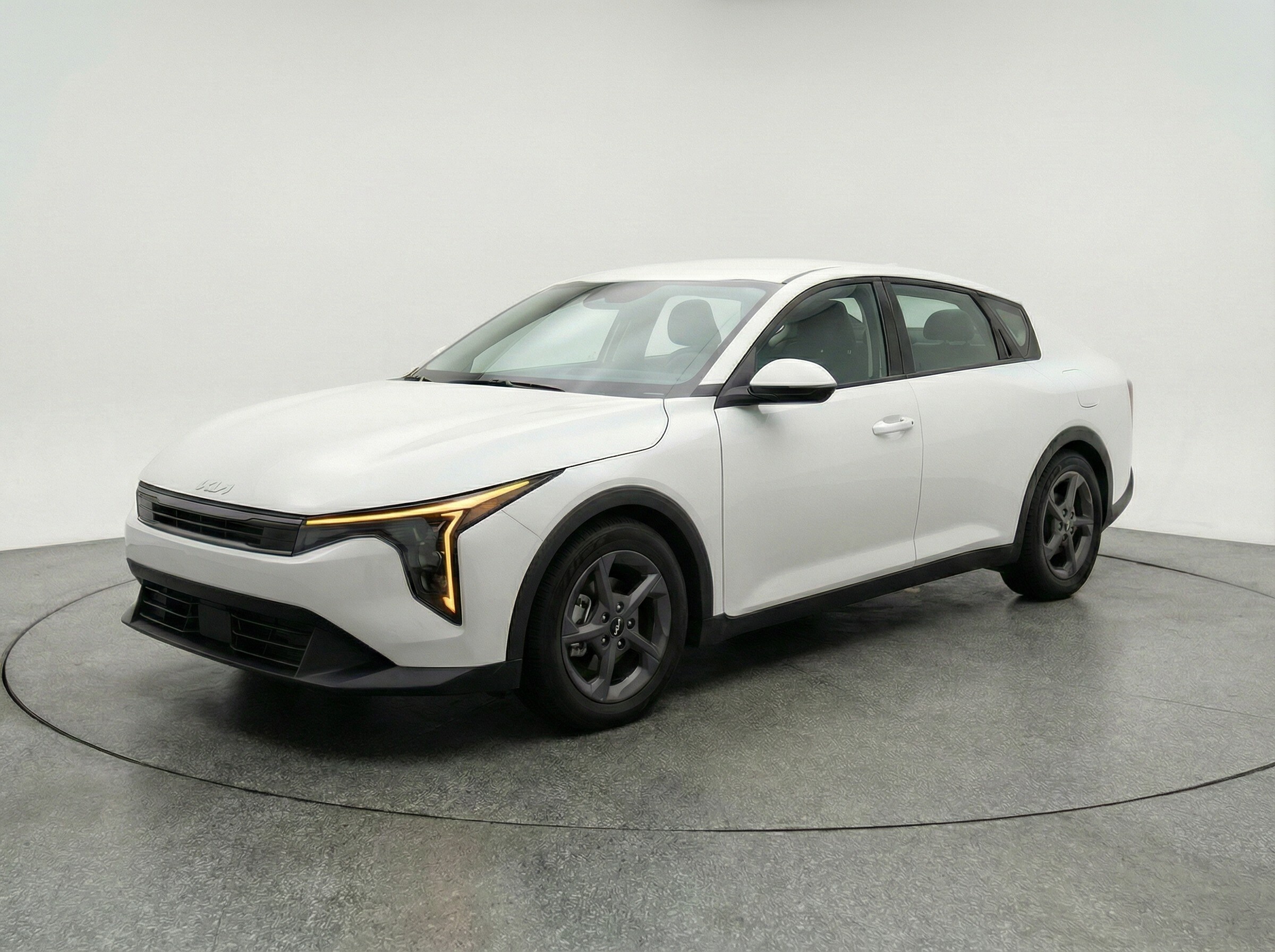 Thumbnail: 2025 Kia K4 - 3