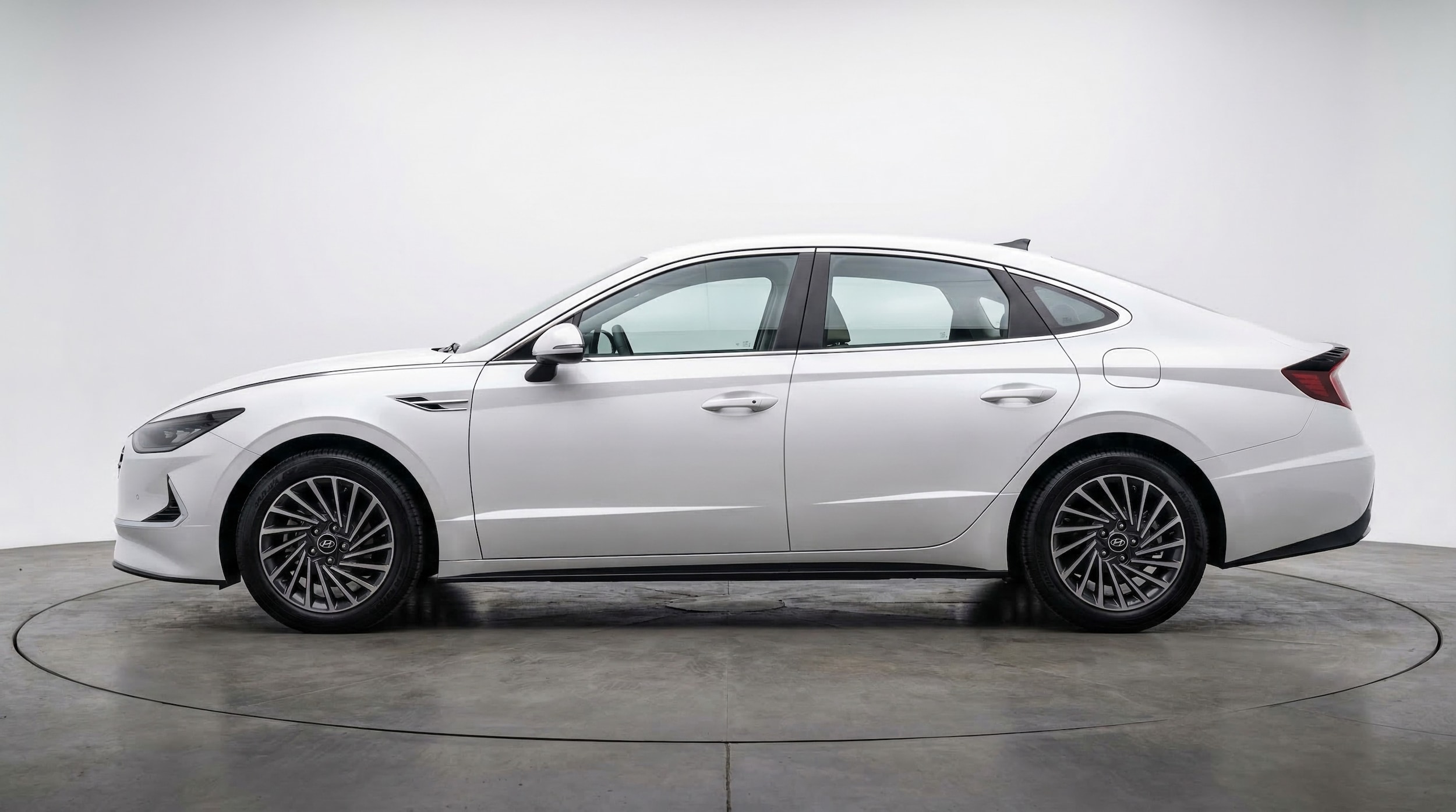 Thumbnail: 2025 Hyundai Sonata - 4