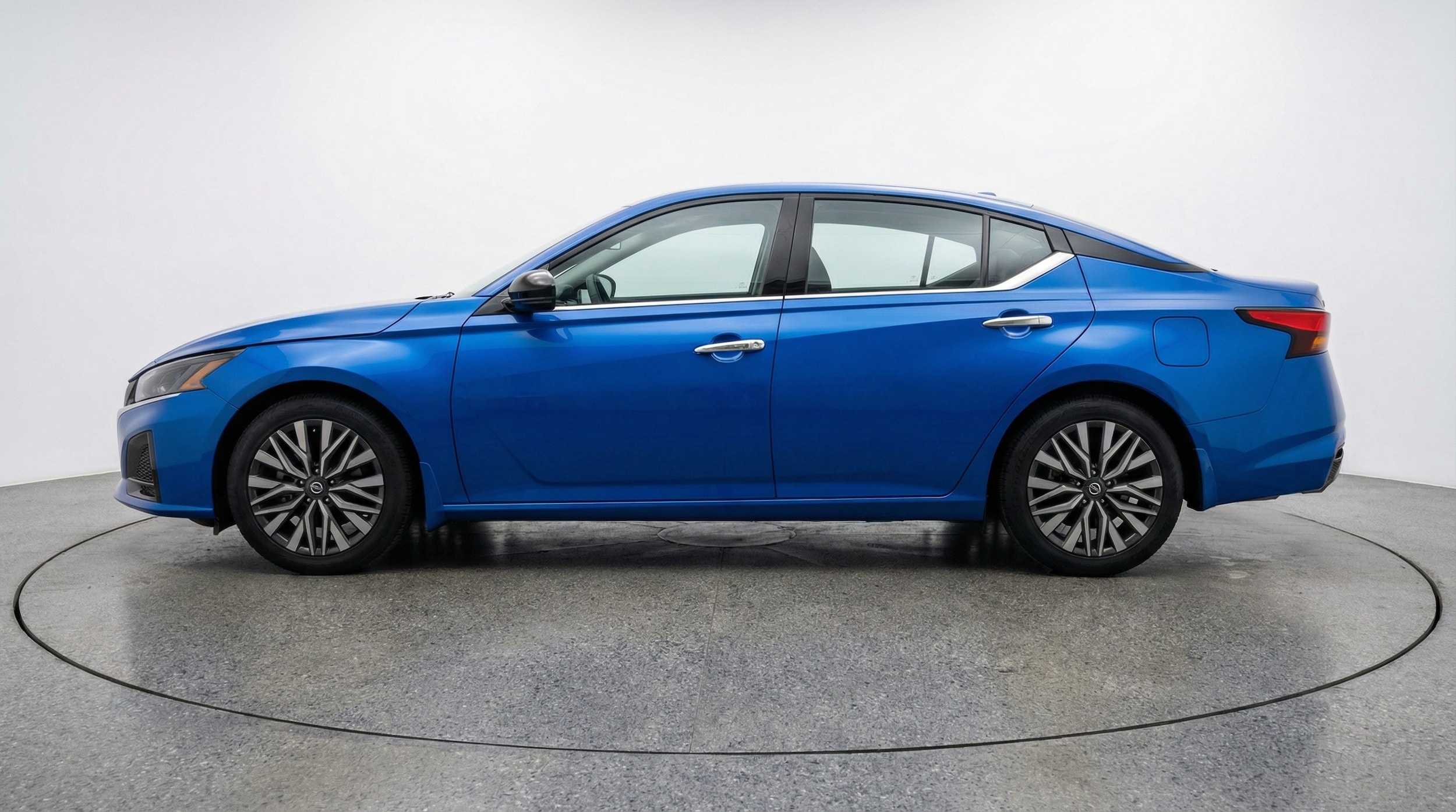 Thumbnail: 2025 Nissan Altima - 4