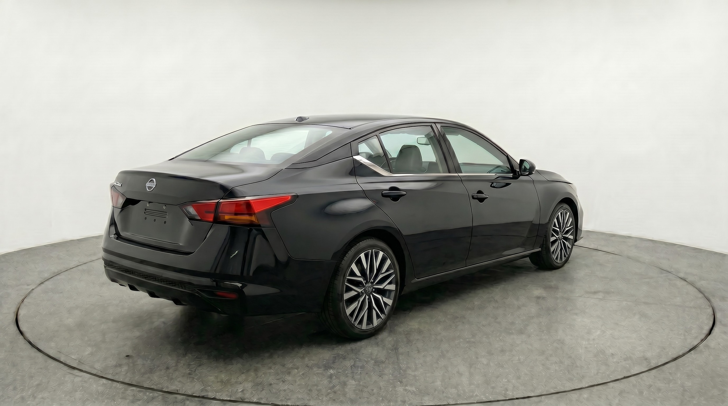 Thumbnail: 2025 Nissan Altima - 7