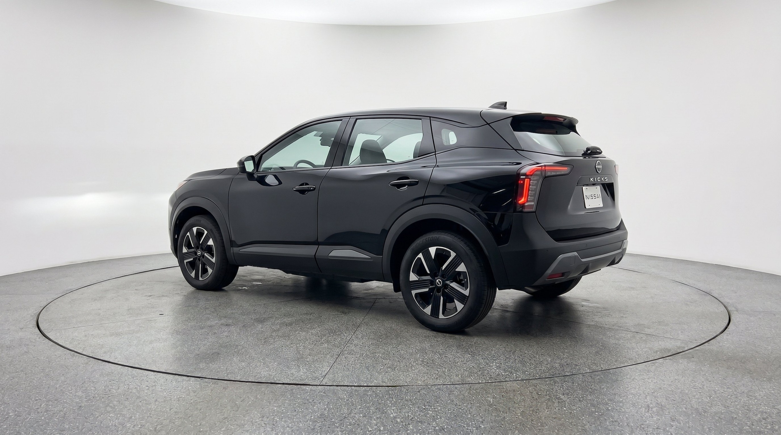 Thumbnail: 2026 Nissan Kicks - 6