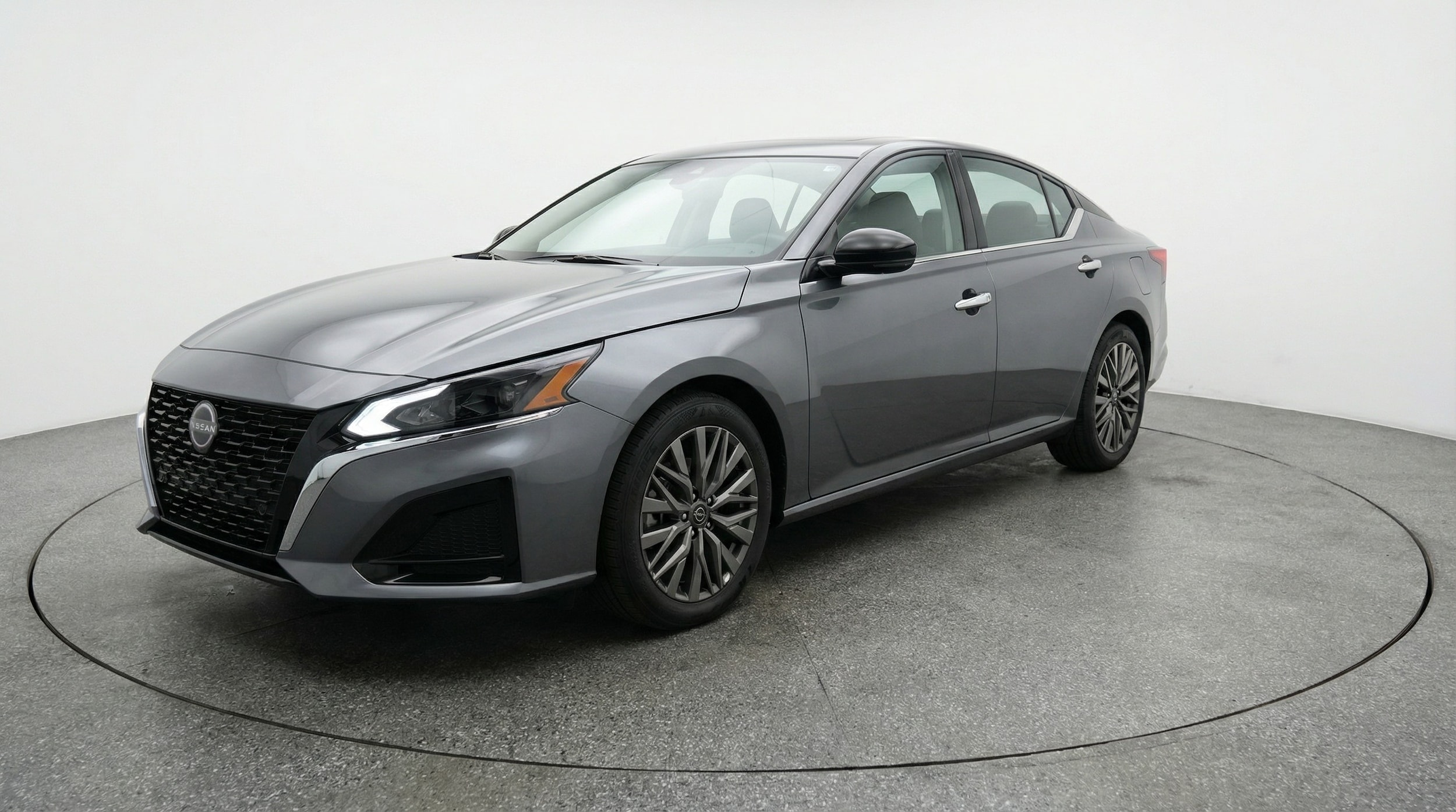 Thumbnail: 2025 Nissan Altima - 3