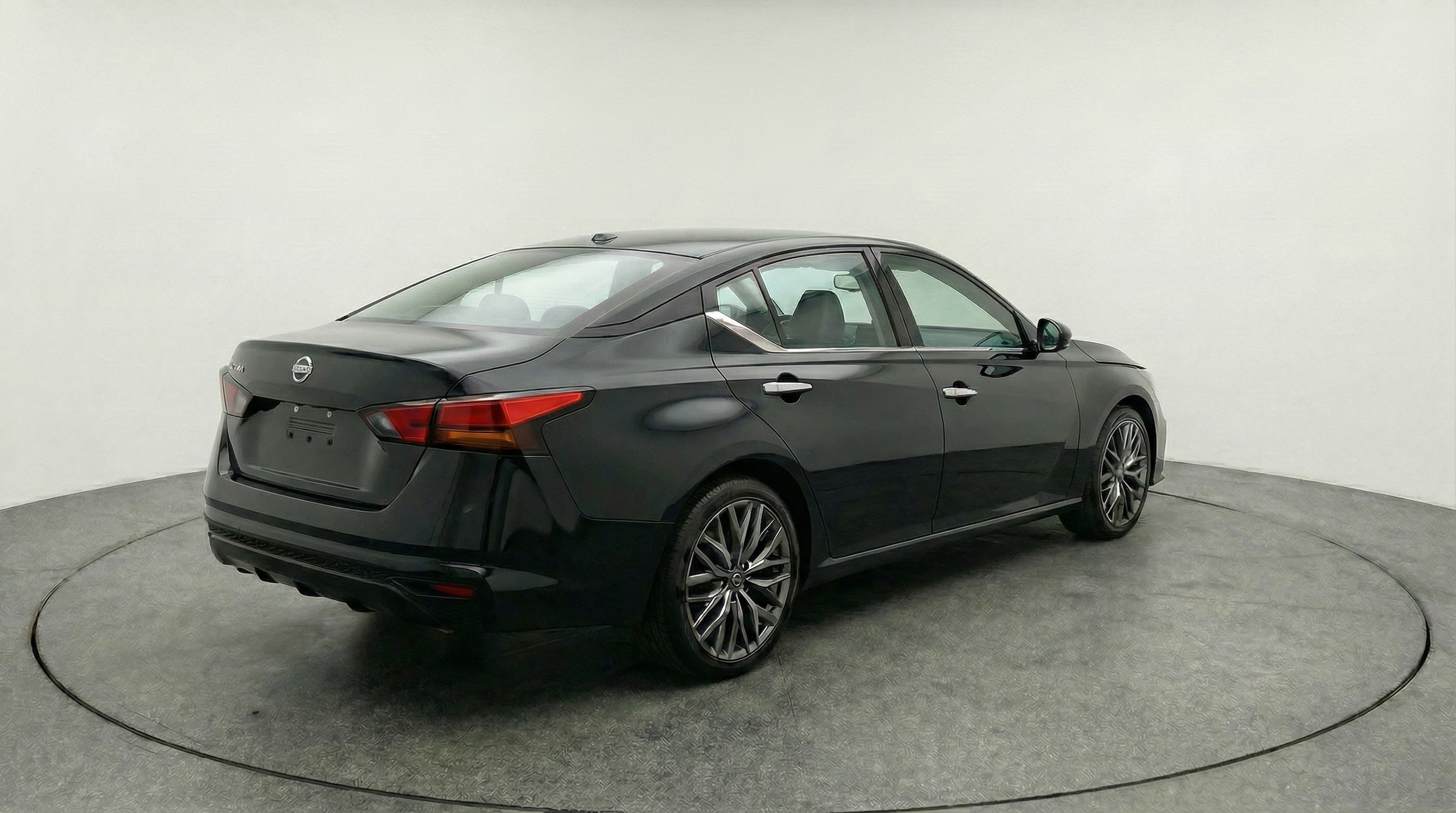 Thumbnail: 2025 Nissan Altima - 7