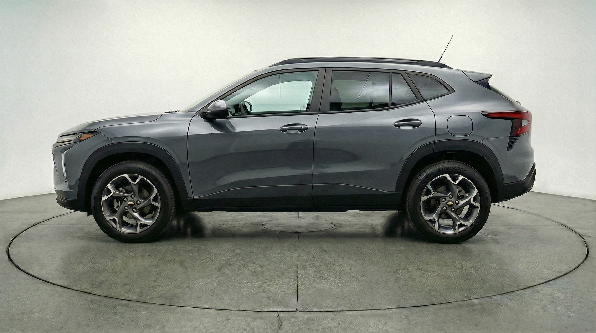 Thumbnail: 2025 Chevrolet Trax - 4