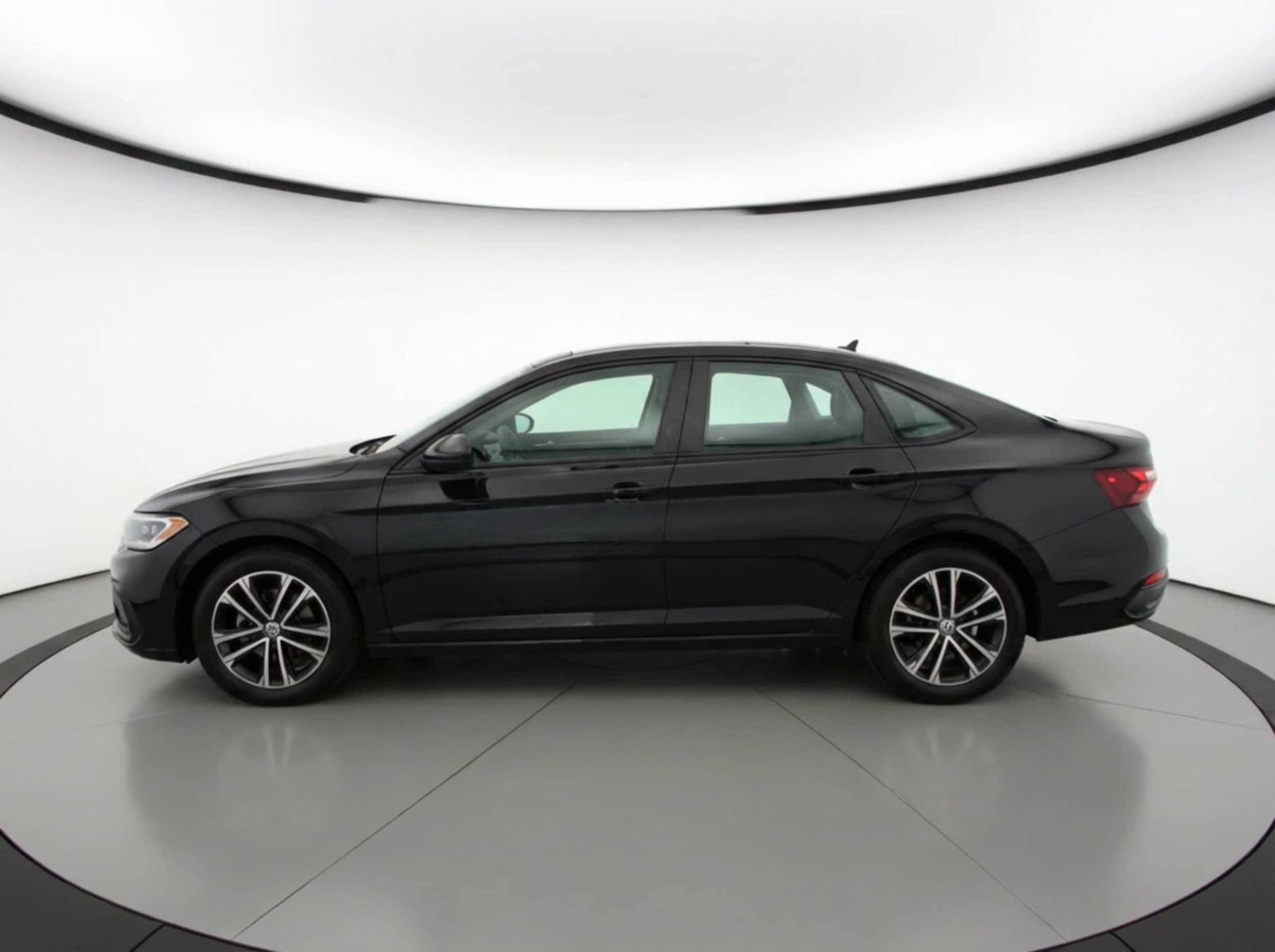 Thumbnail: 2025 Volkswagen Jetta - 4