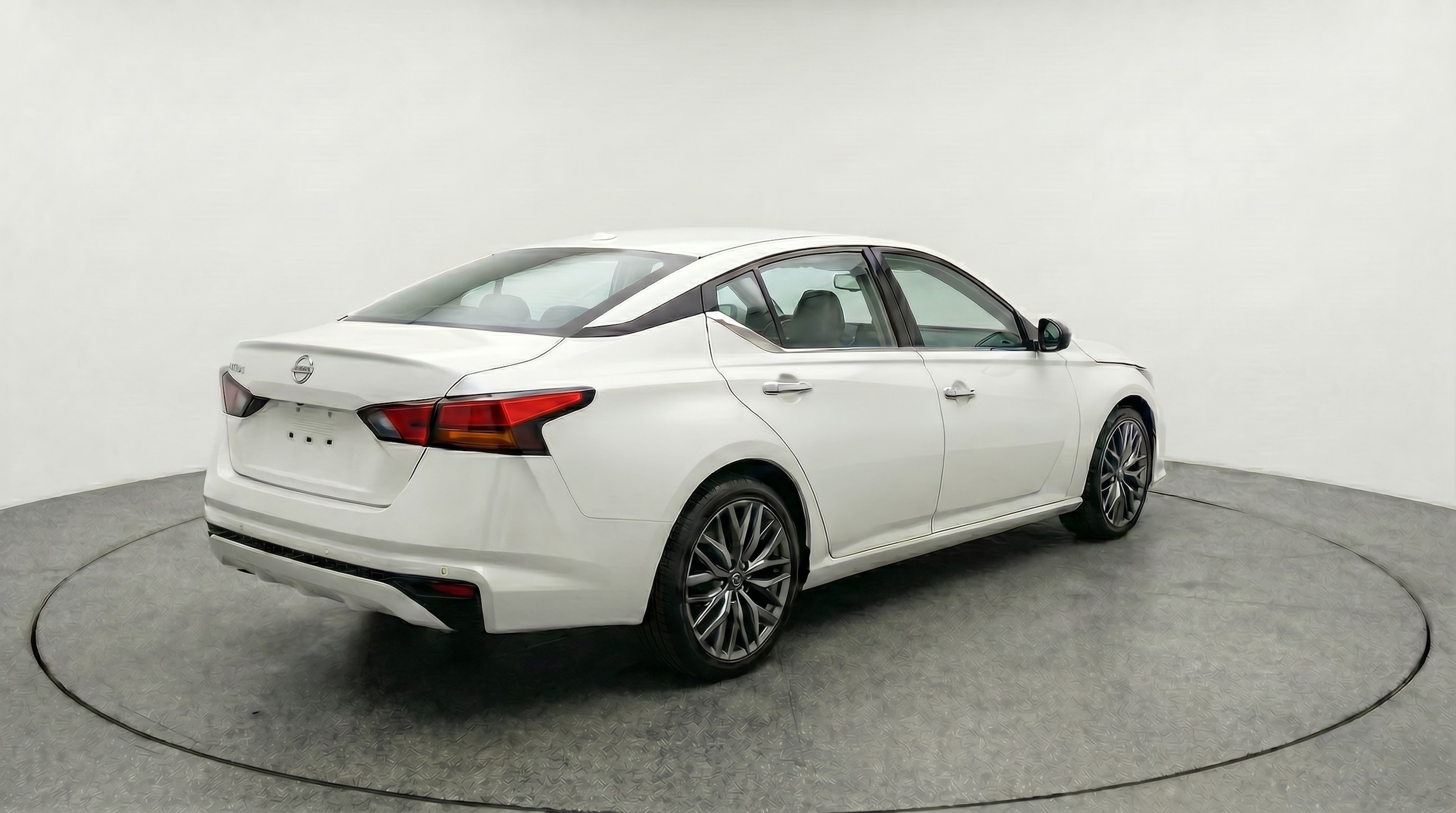 Thumbnail: 2025 Nissan Altima - 7