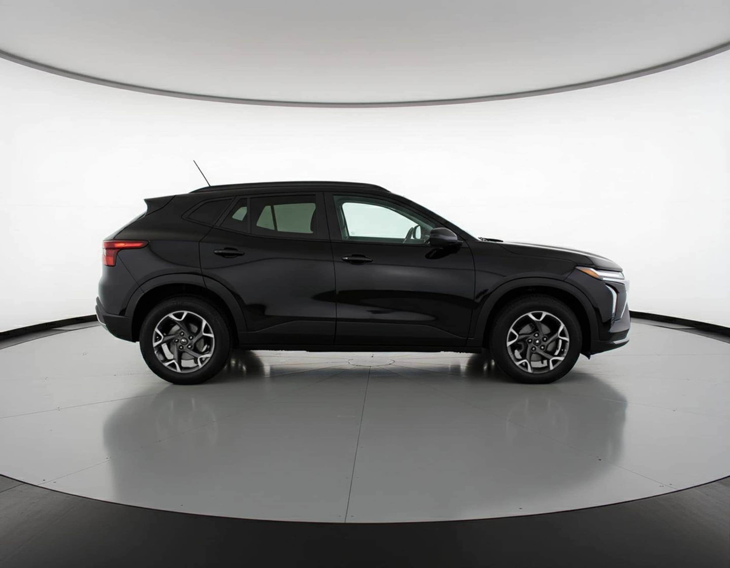 Thumbnail: 2025 Chevrolet Trax - 8