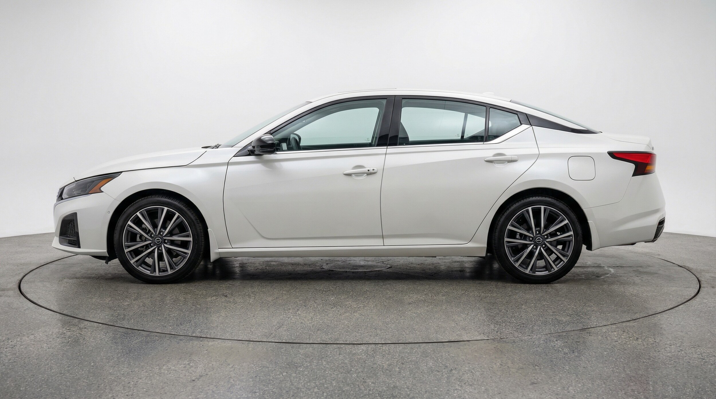 Thumbnail: 2025 Nissan Altima - 4