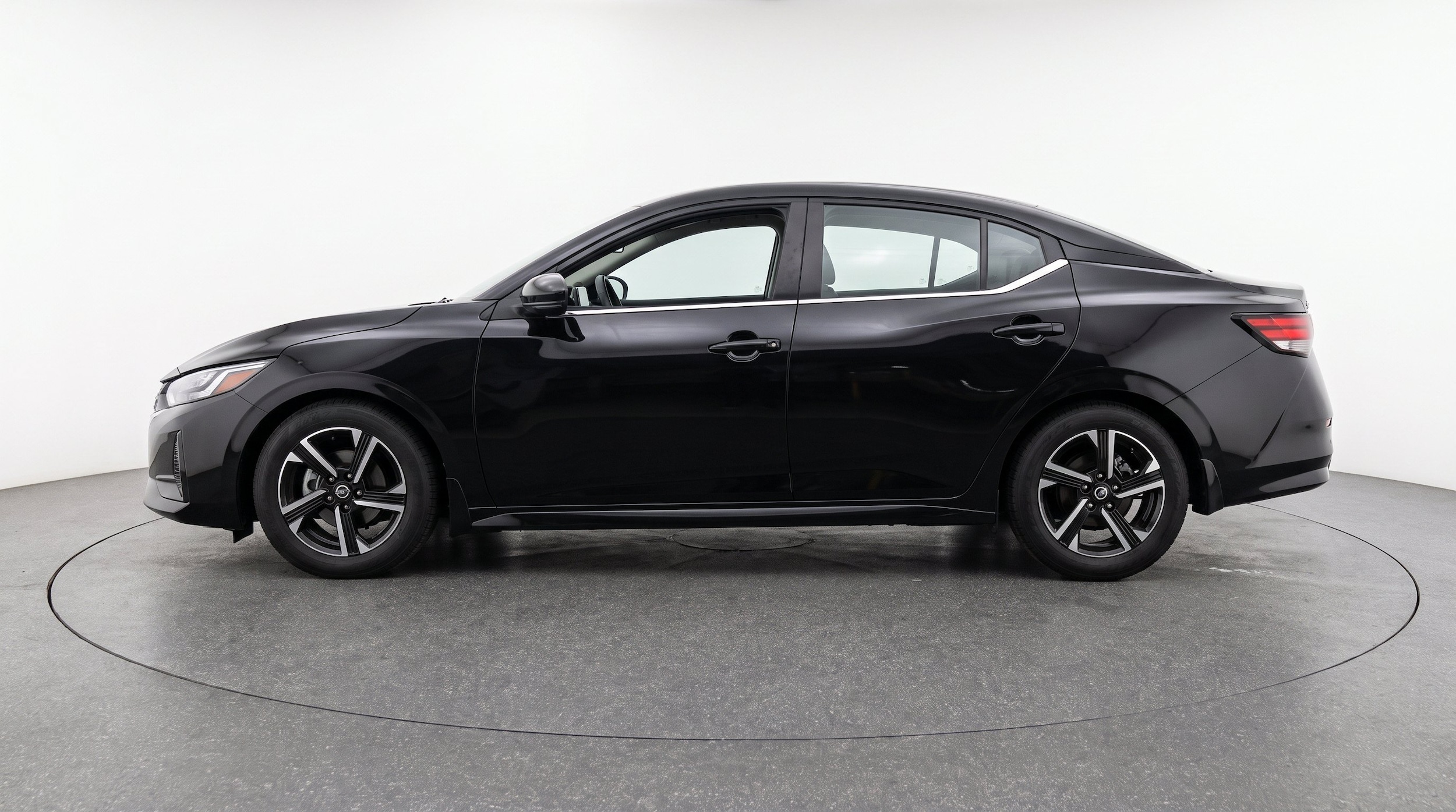 Thumbnail: 2025 Nissan Sentra - 5