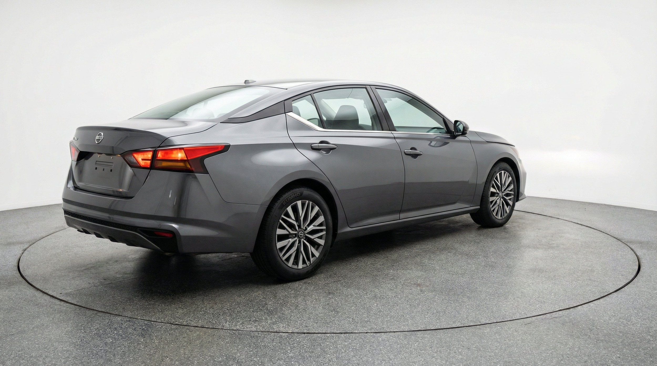 Thumbnail: 2025 Nissan Altima - 9