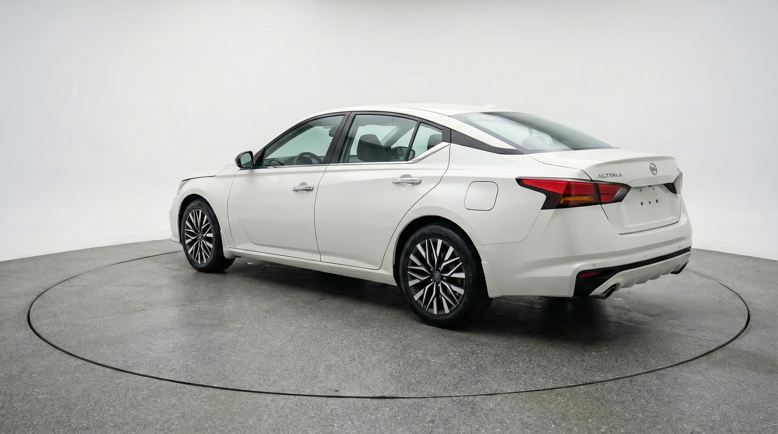 Thumbnail: 2025 Nissan Altima - 5