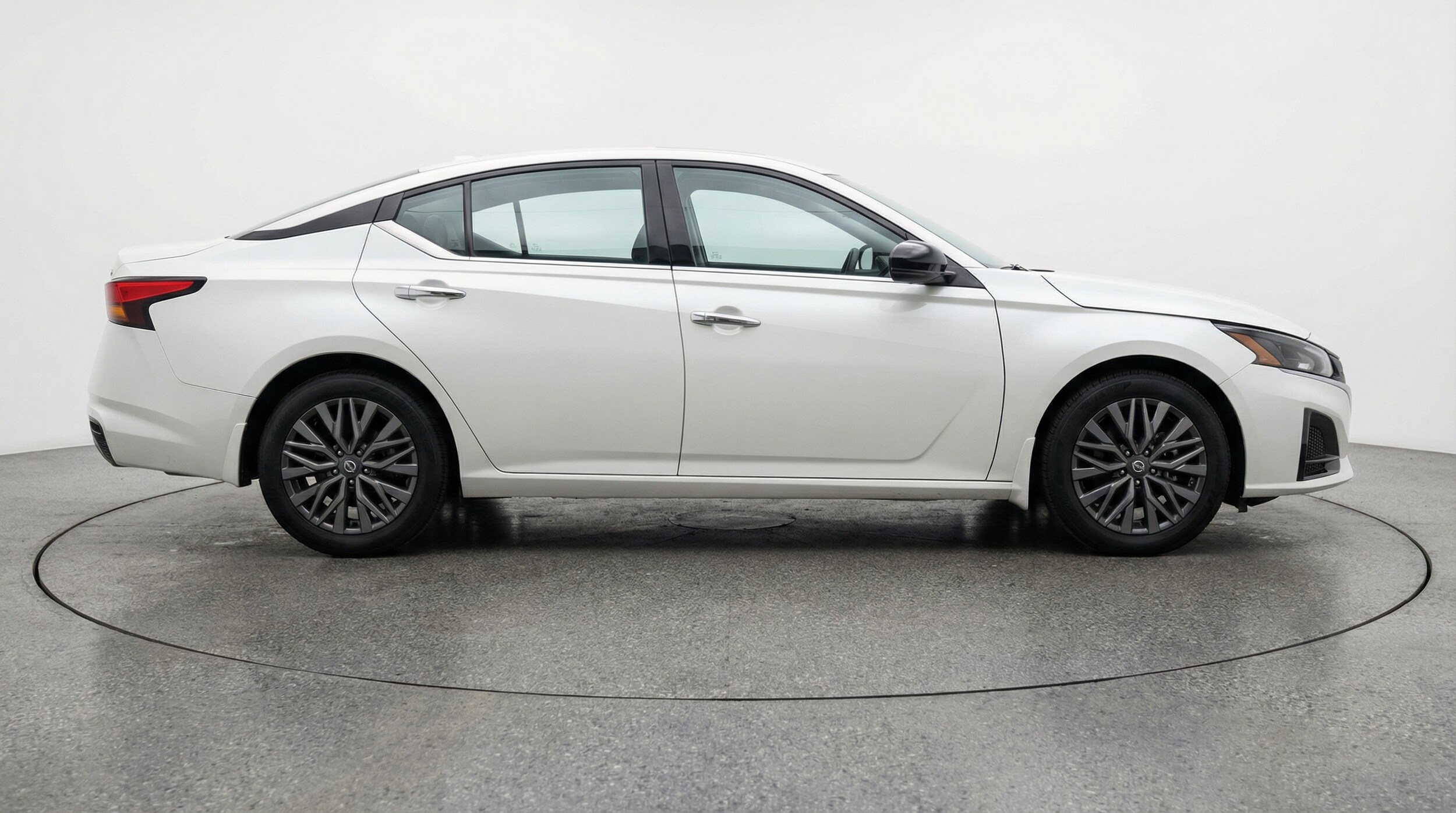 Thumbnail: 2025 Nissan Altima - 8