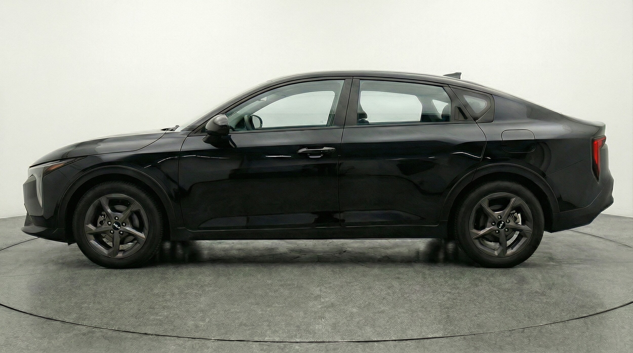 Thumbnail: 2025 Kia K4 - 4