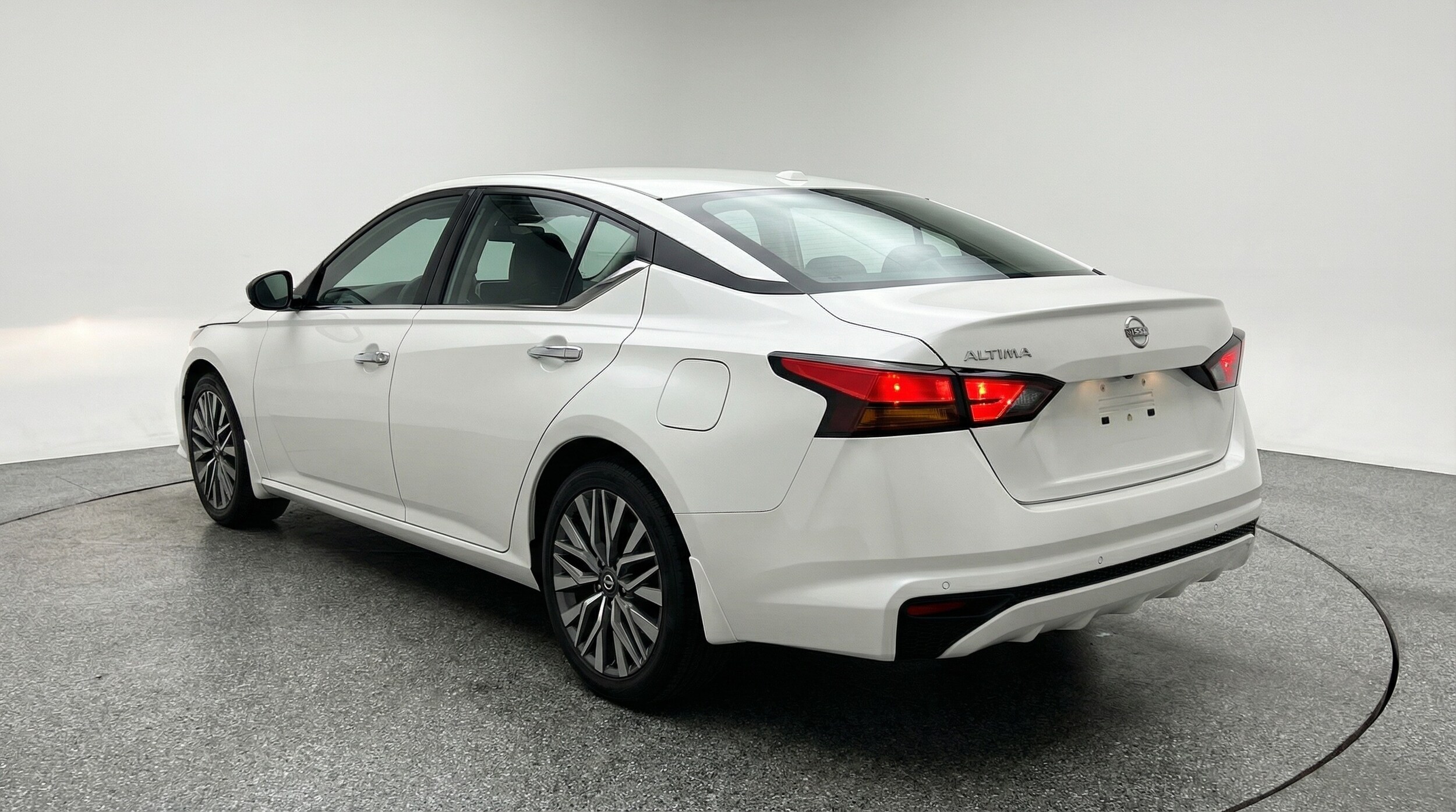 Thumbnail: 2025 Nissan Altima - 5