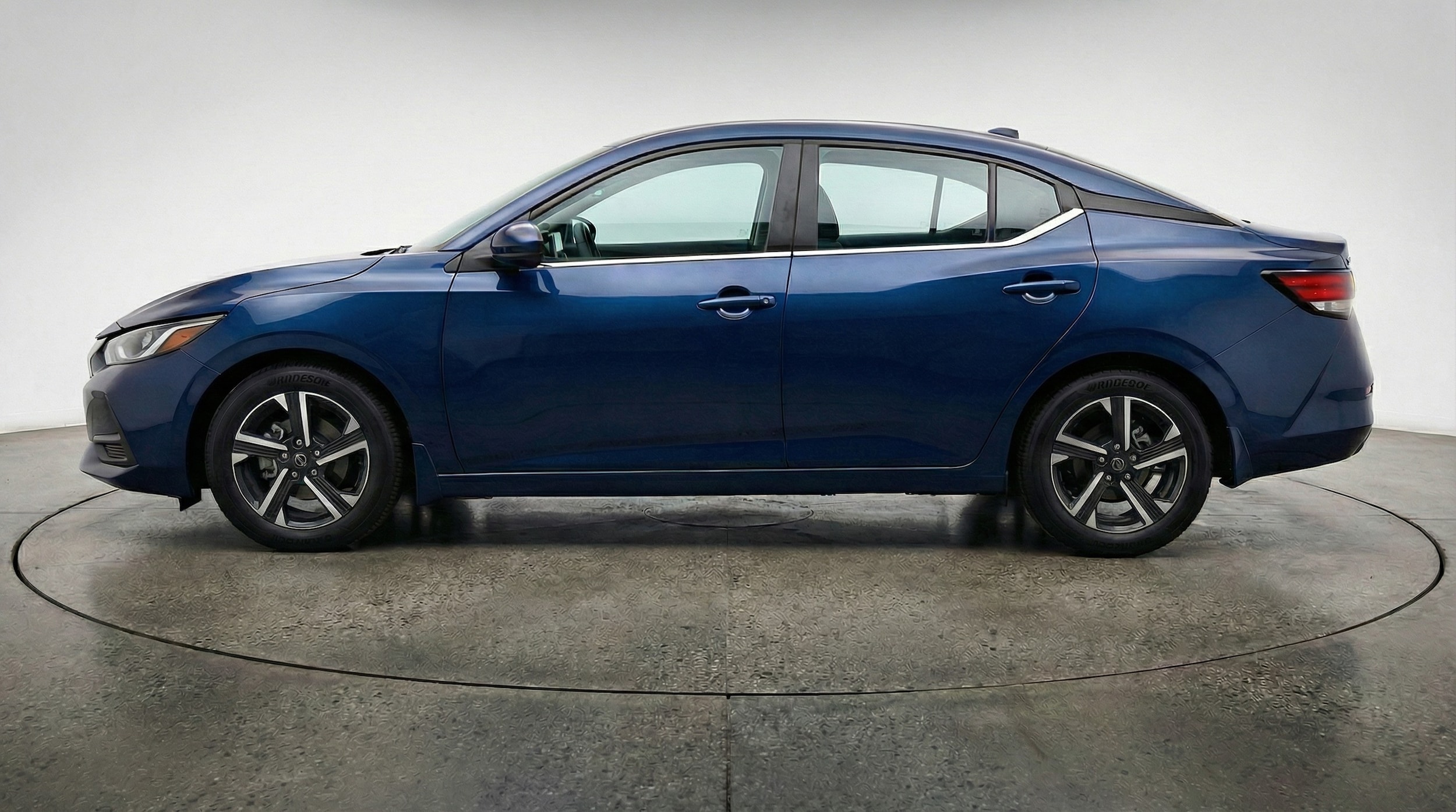 Thumbnail: 2025 Nissan Sentra - 4