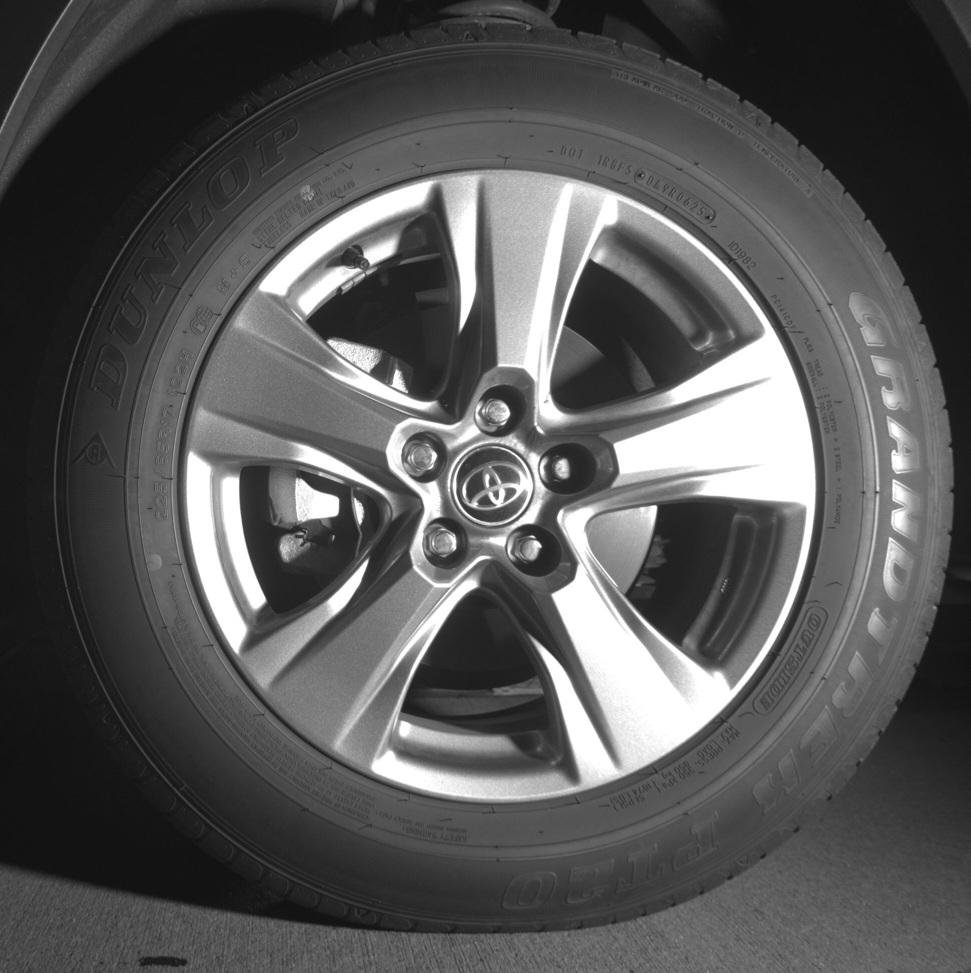 Thumbnail: 2025 Toyota RAV4 - 9