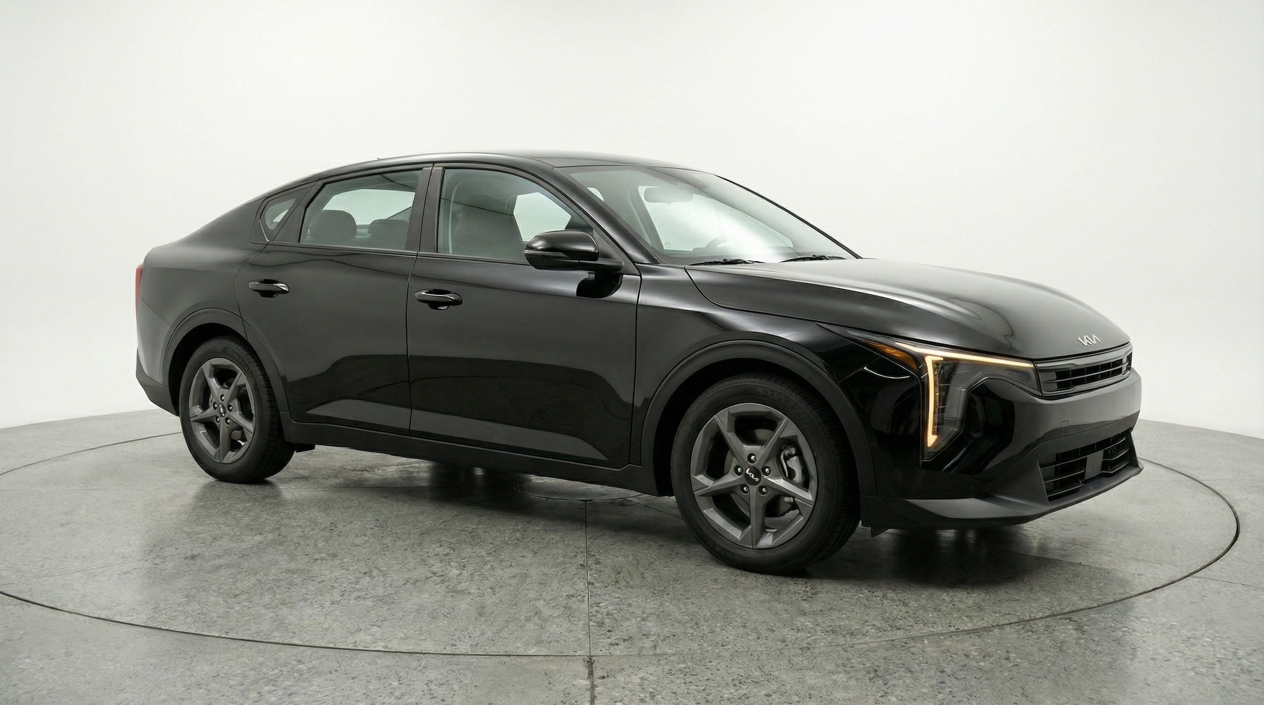 Thumbnail: 2025 Kia K4 - 1