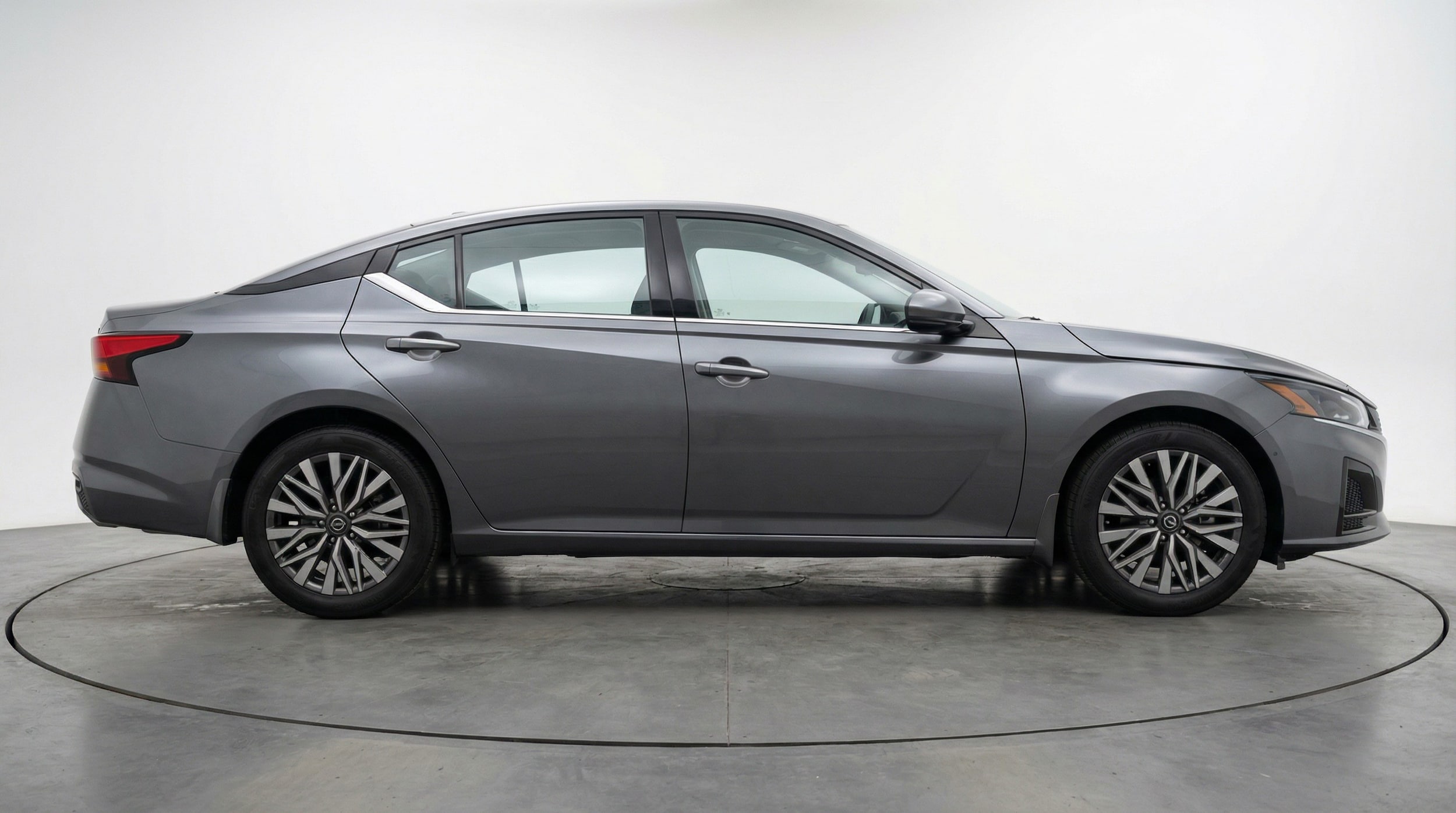 Thumbnail: 2025 Nissan Altima - 8