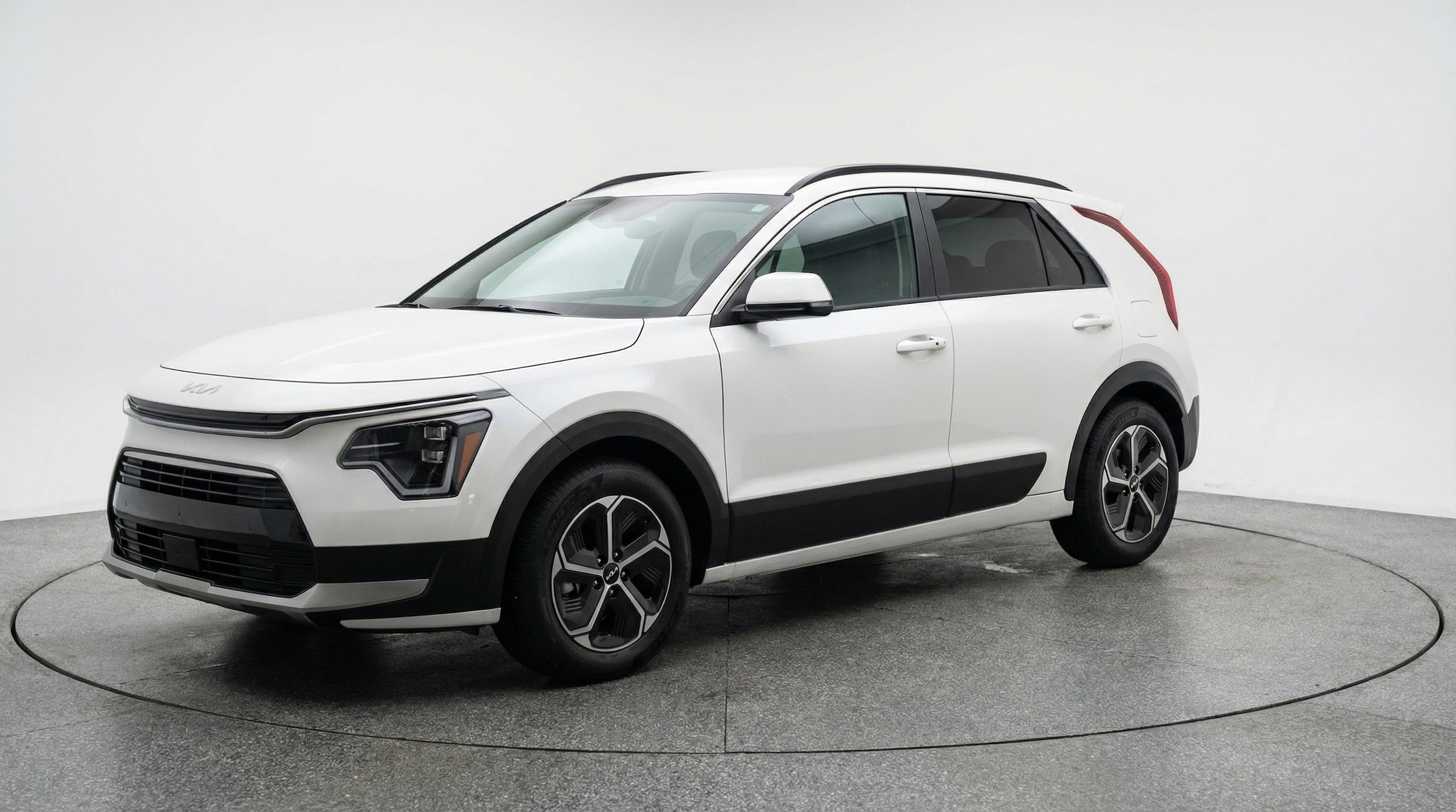 Thumbnail: 2026 Kia Niro - 3