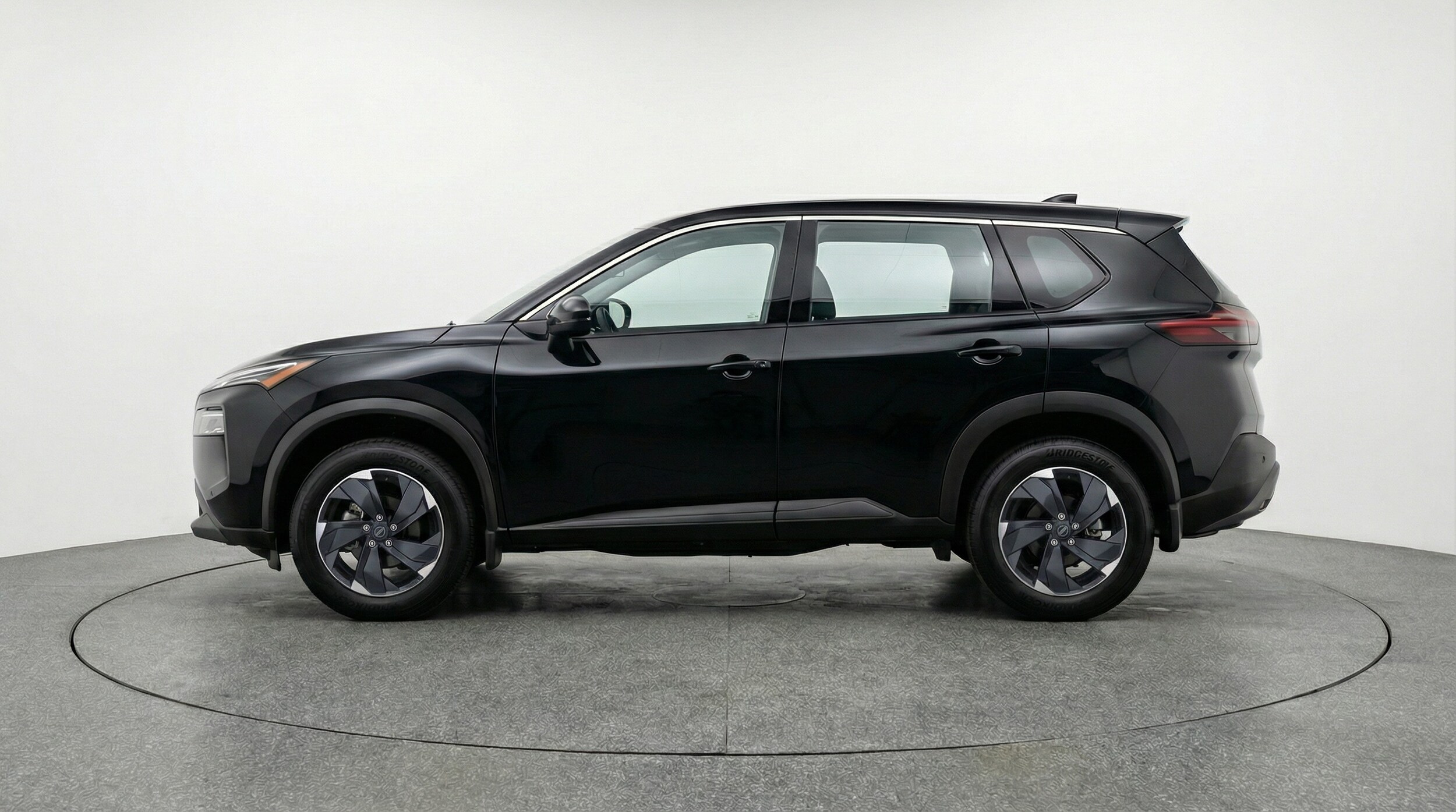 Thumbnail: 2025 Nissan Rogue - 4