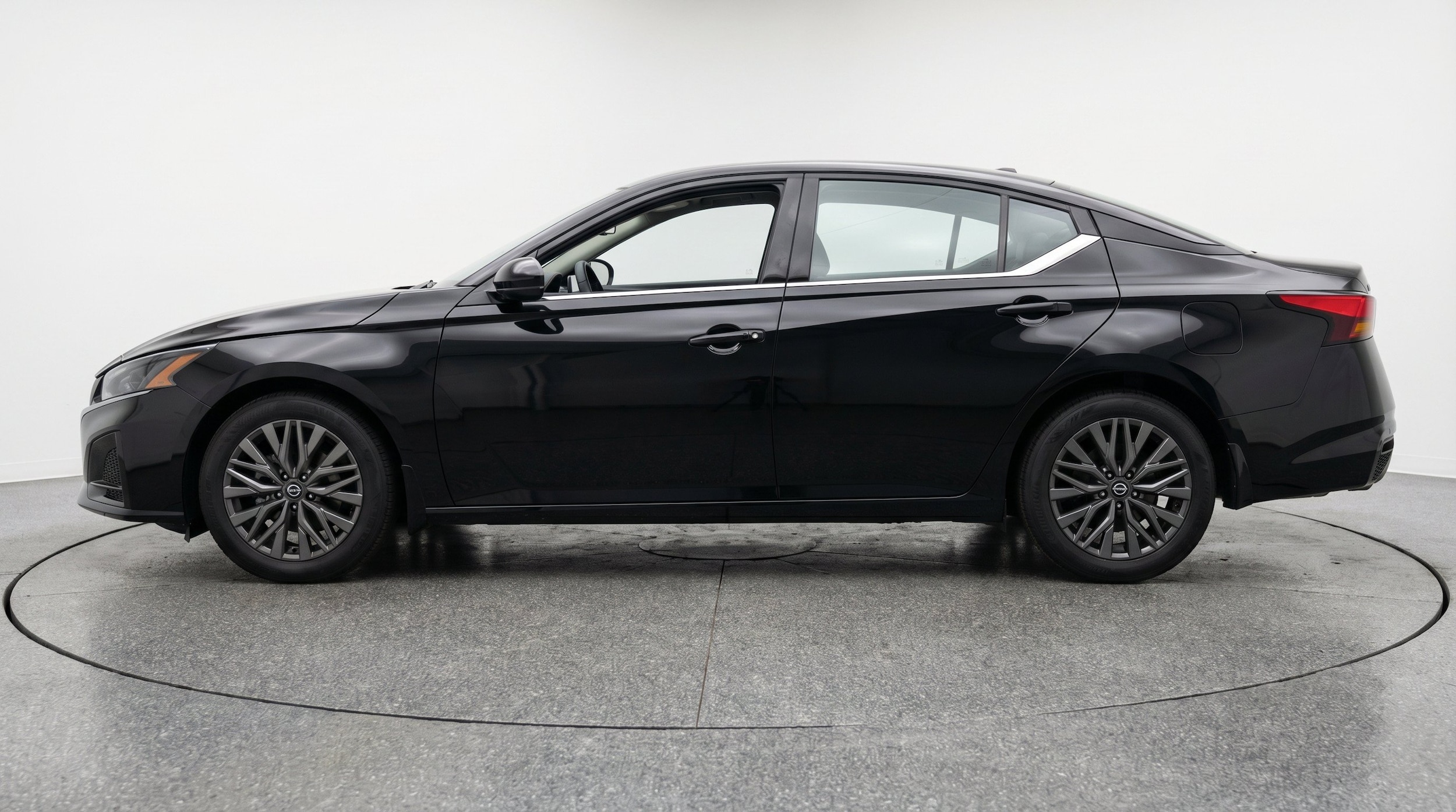 Thumbnail: 2026 Nissan Altima - 5